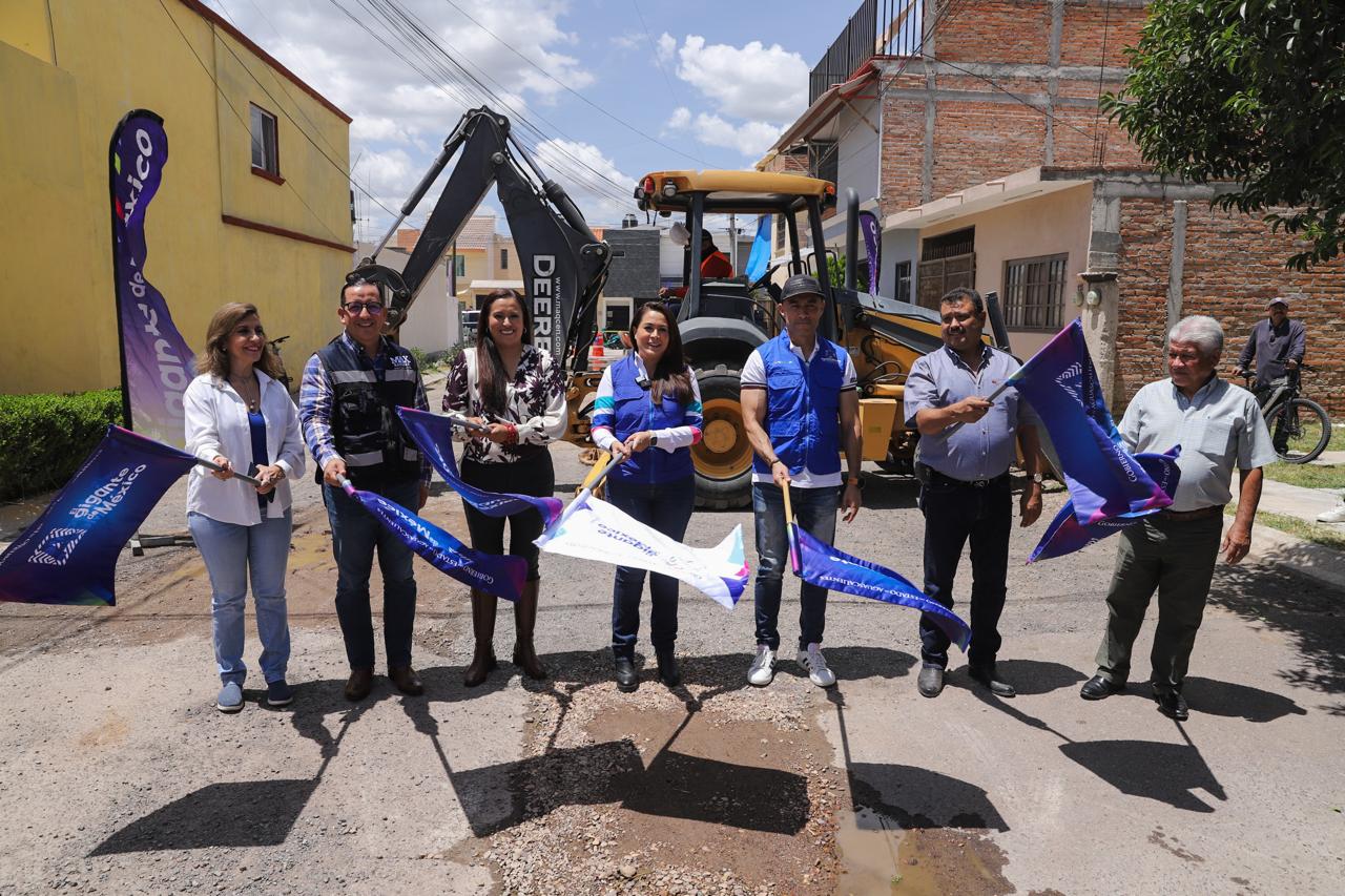 Tere Jiménez arranca rehabilitación de calles con concreto hidráulico en Pabellón de Arteaga