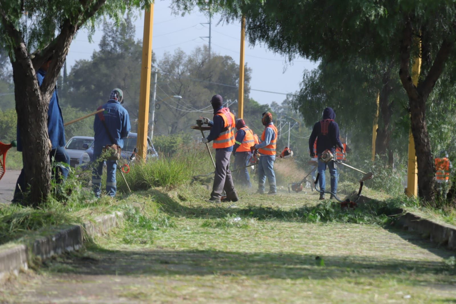 Realiza municipio operativo de limpieza en Tercer Anillo al poniente de la ciudad
