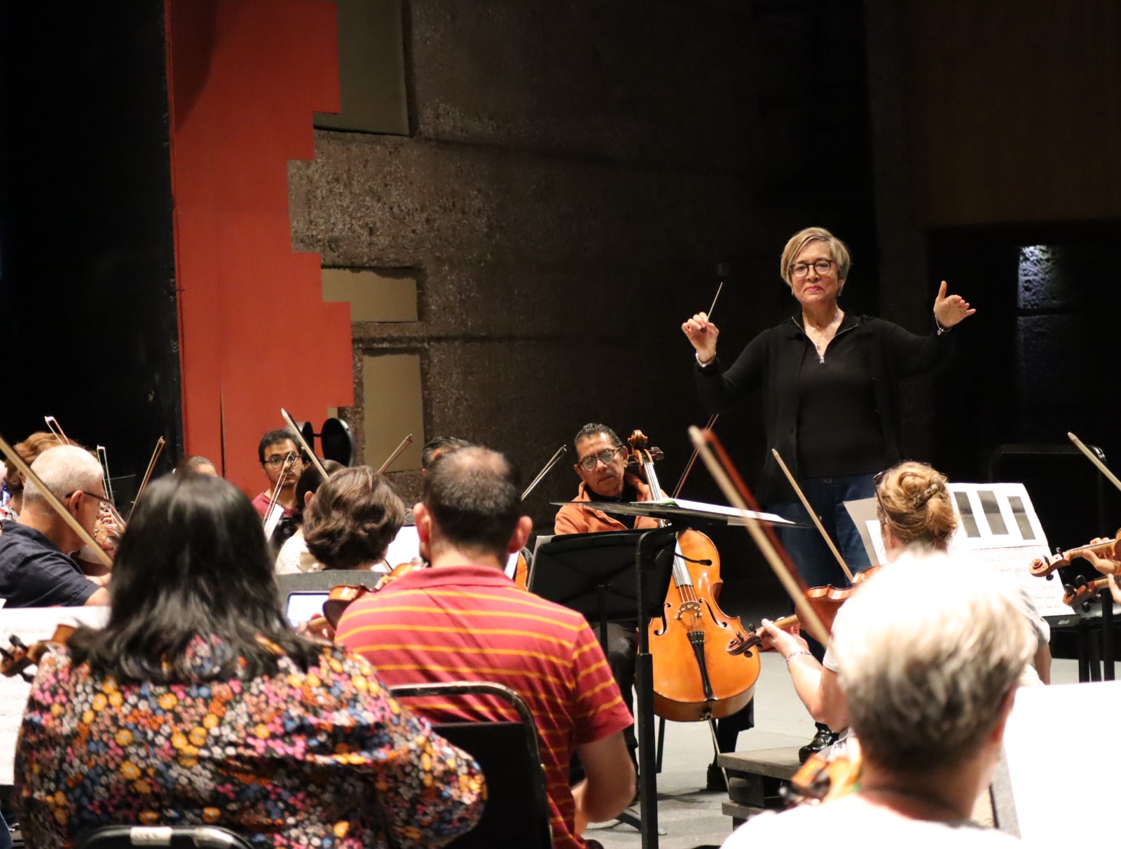 Gabriela Díaz Alatriste, uno de los 100 mexicanos más creativos según Forbes, dirige el tercer concierto de la “Temporada de Directoras”