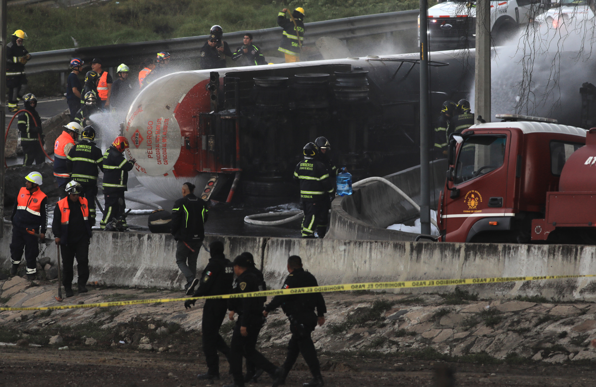 Elevan a 10 la cifra de muertes por explosión de pipa en Iztapalapa