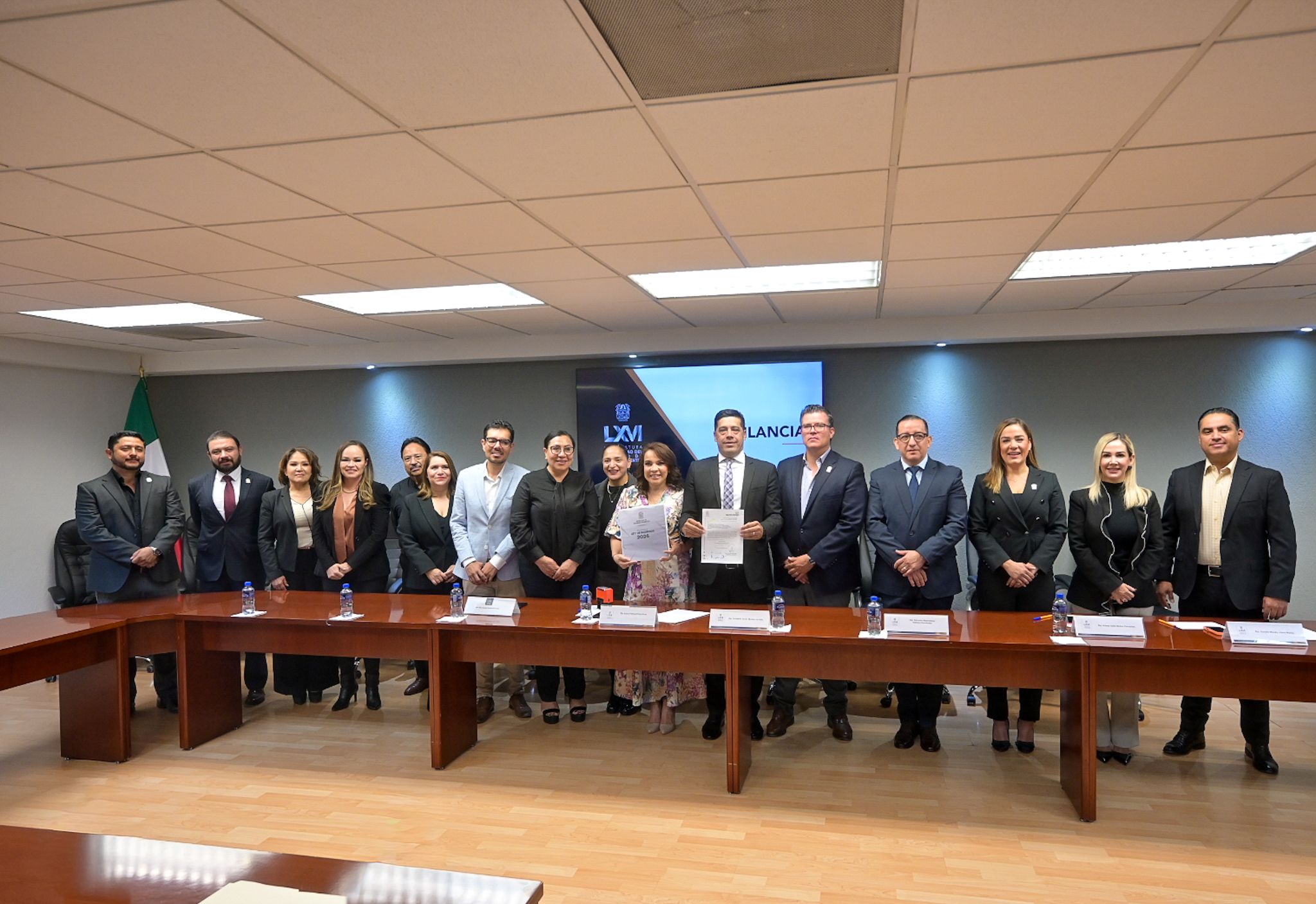 Presenta Leo Montañez proyecto de Ley de Ingresos 2026 ante el H. Congreso del Estado