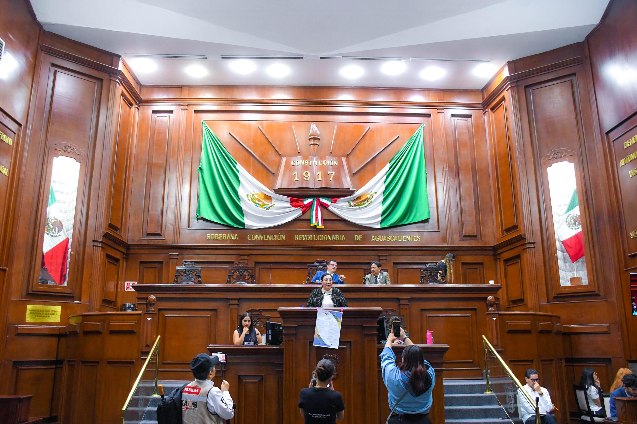 Congreso de Aguascalientes aprobó el método de comparecencias de funcionarios estatales por la glosa del Tercer Informe de Gobierno de Tere Jiménez
