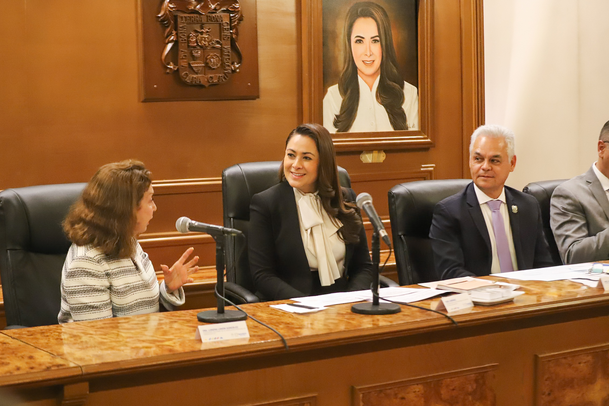 Reconocen a Tere Jiménez por impulsar acciones para el uso responsable y cuidado del agua
