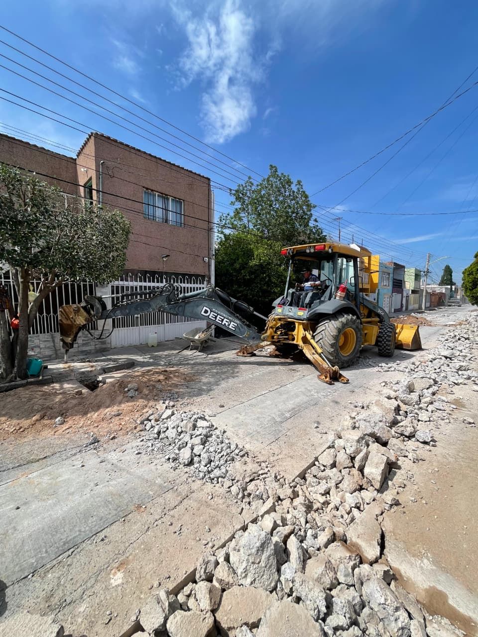 Arranca MIAA rehabilitación de tubería de agua potable en calles de la colonia España