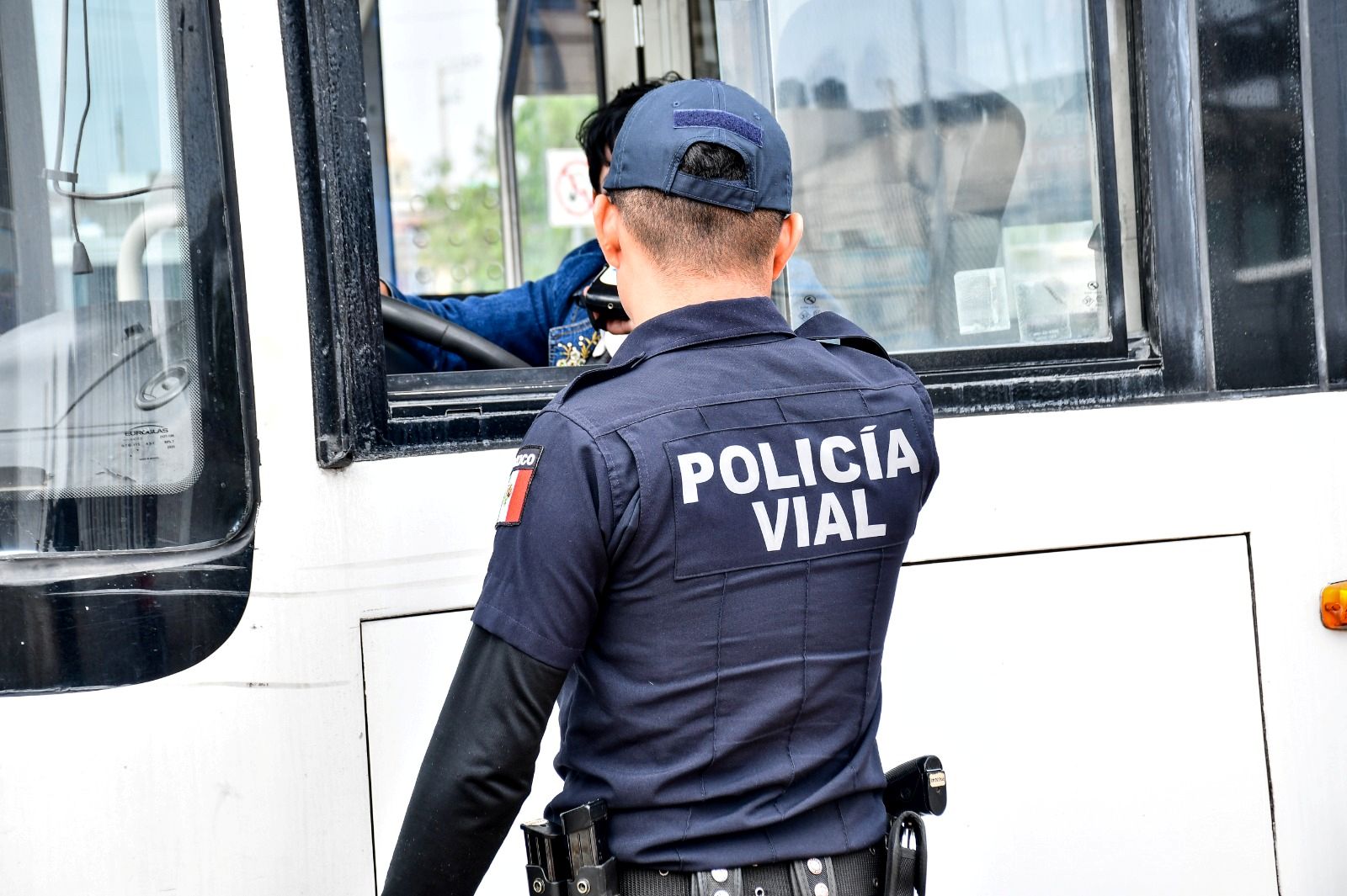 Refuerza policía vial operativo alcoholímetro en transporte público
