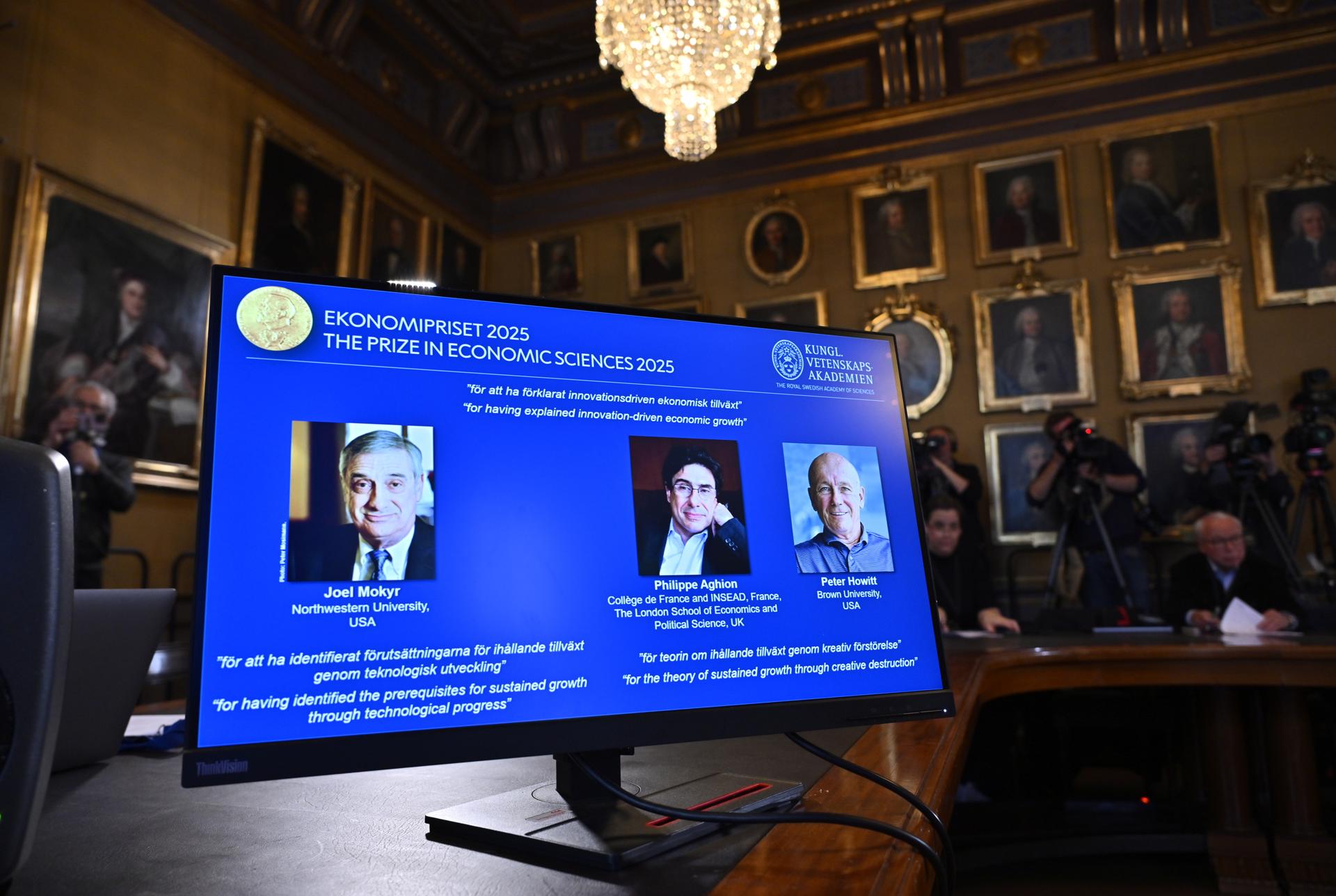 Joel Mokyr, Philippe Aghion y Peter Howitt fueron galardonados con el Premio Nobel de Economía 2025