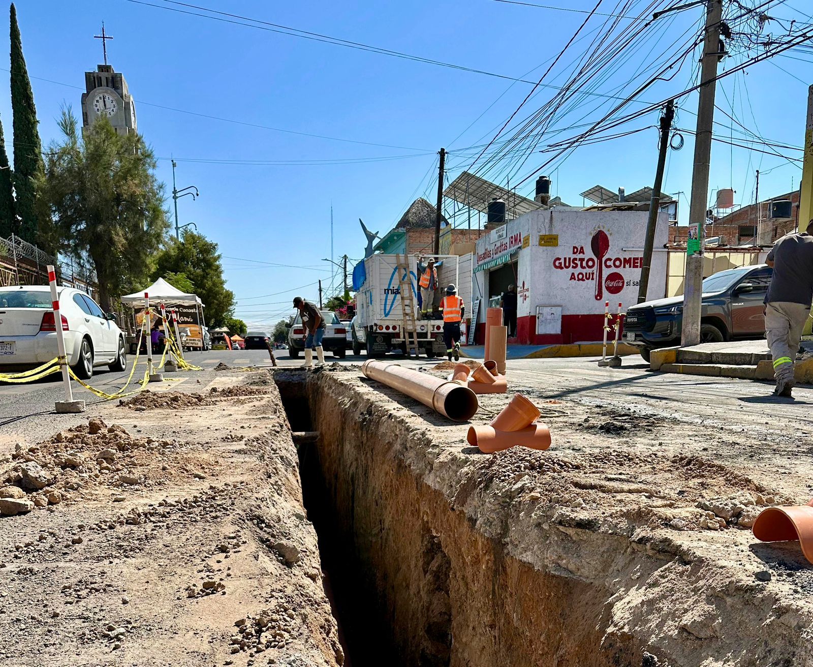 MIAA rehabilita tubería para mejorar el alcantarillado sanitario en el fraccionamiento José López Portillo