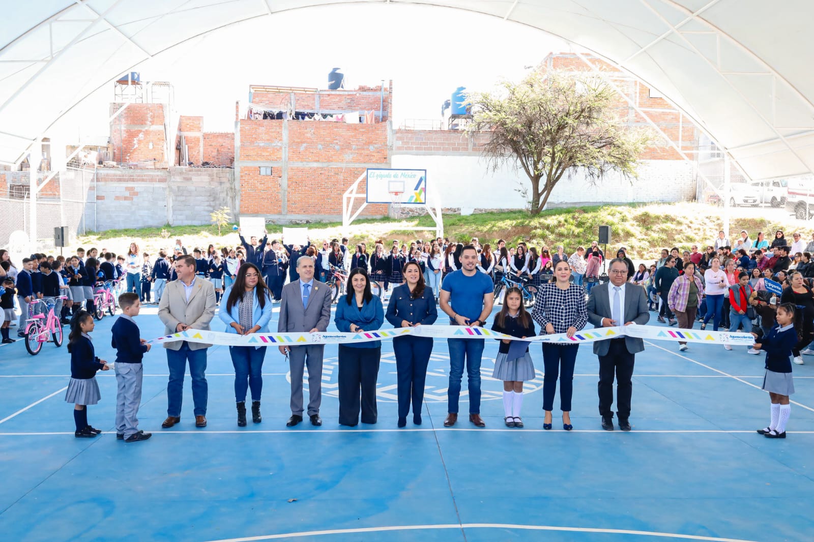 Entregan nuevos planteles educativos en Aguascalientes