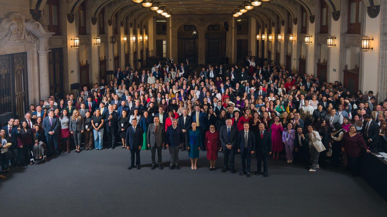 Legisladores de Morena, PT y Verde se reúnen con Sheinbaum; le refrendan su solidaridad y apoyo