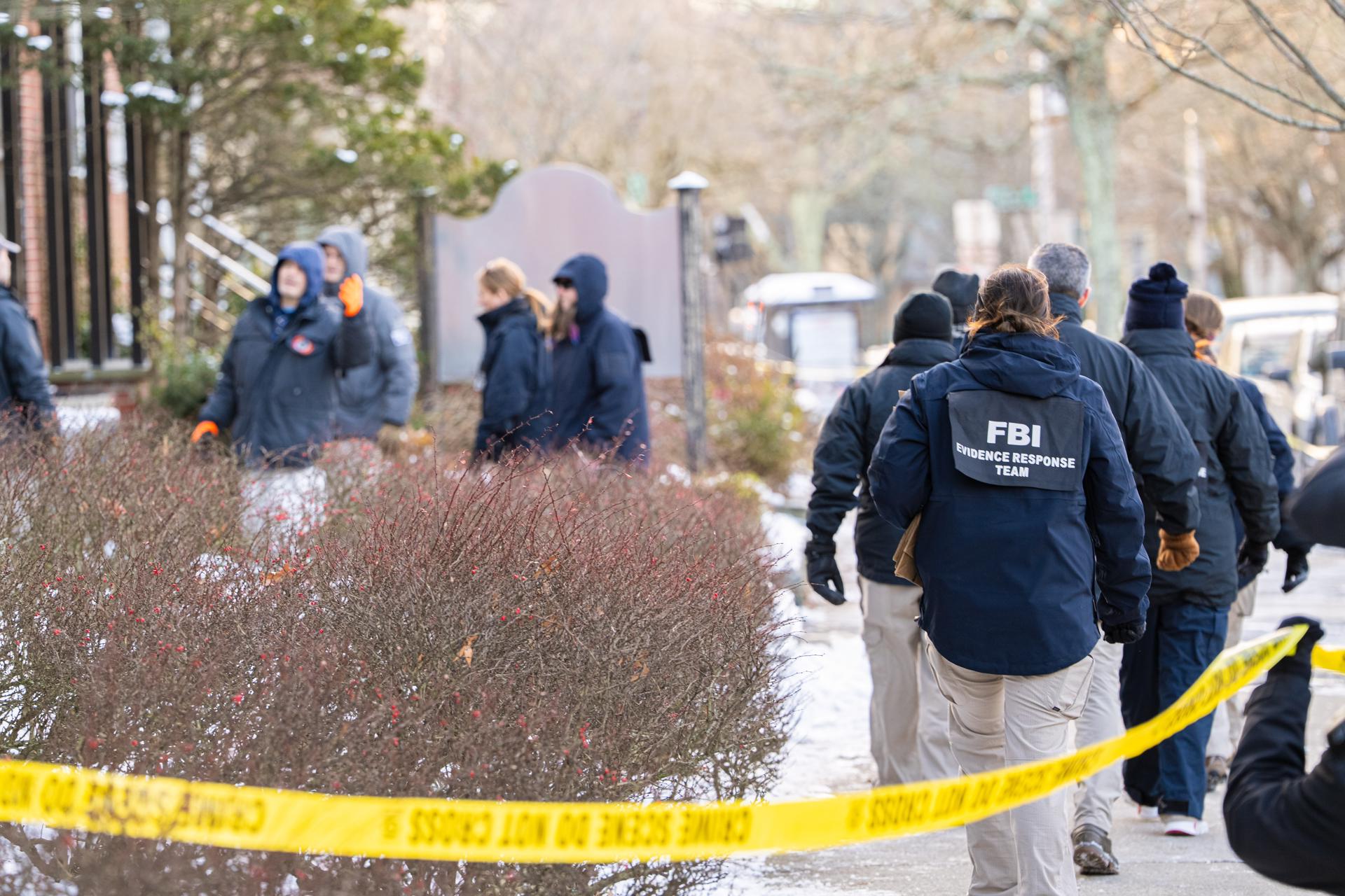 La Policía de EE.UU. encuentra sin vida al sospechoso del tiroteo en la Universidad de Brown