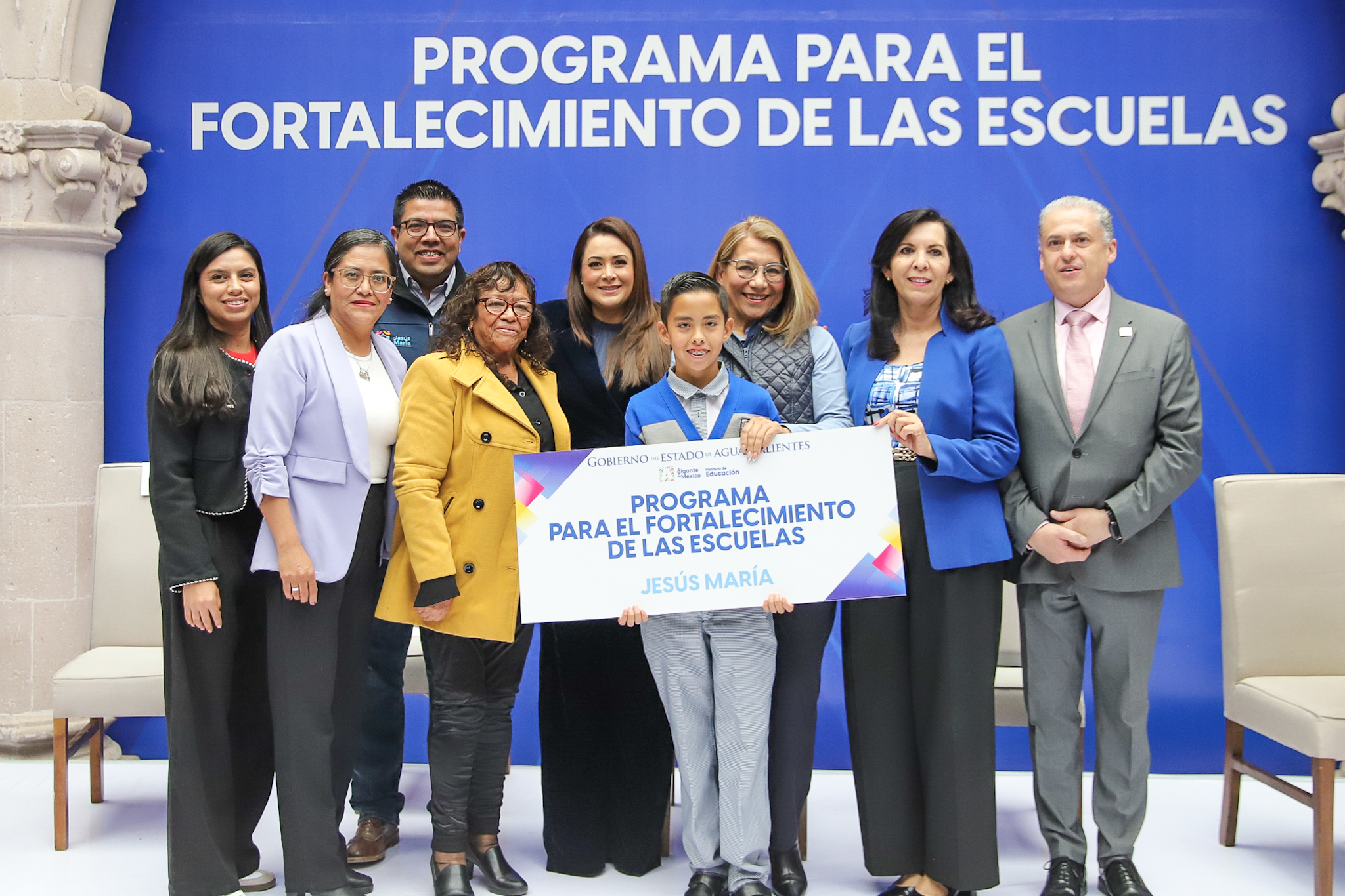 Tere Jiménez fortalece las escuelas de Aguascalientes con más recursos para equipamiento y tecnología