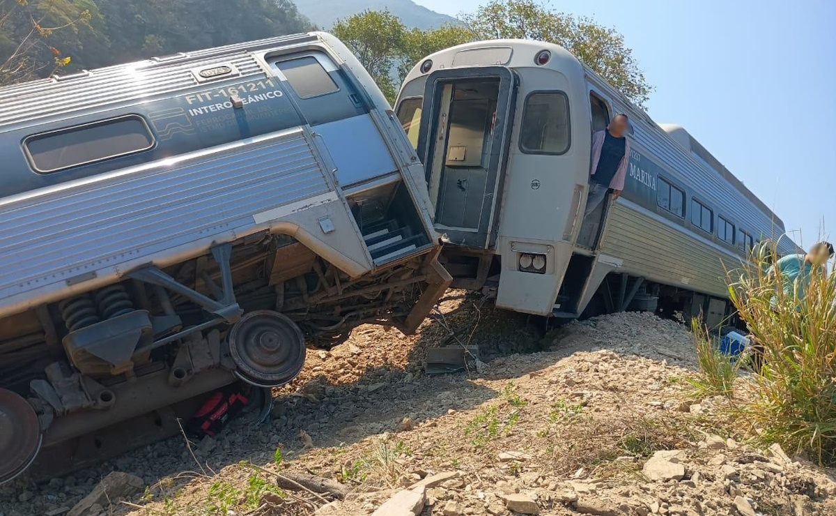 Descarrila máquina del Tren Interoceánico en Oaxaca; hay 13 muertos