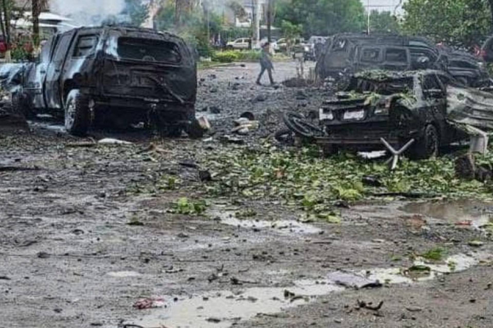 FGR abre carpeta de investigación por delincuencia organizada tras explosión de coche bomba en Coahuayana