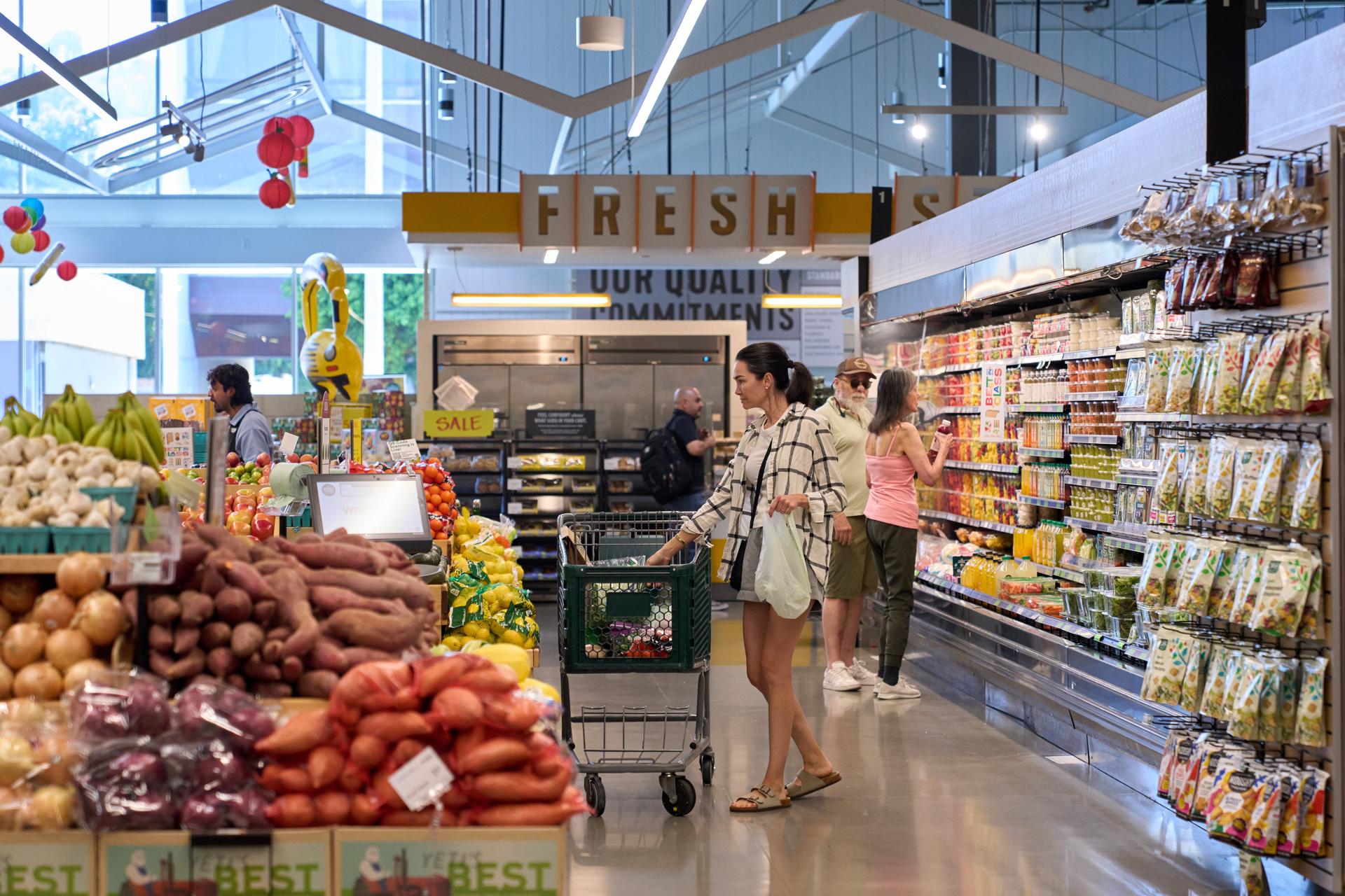 Inflación interanual en Estados Unidos en noviembre cae hasta el 2,7 %