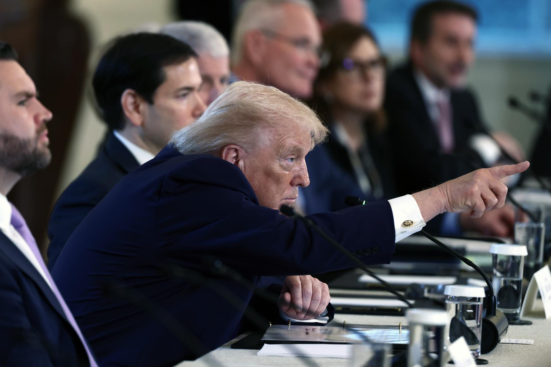 Trump: “Vamos a hacer algo con Groenlandia, ya sea por las buenas o por las malas”