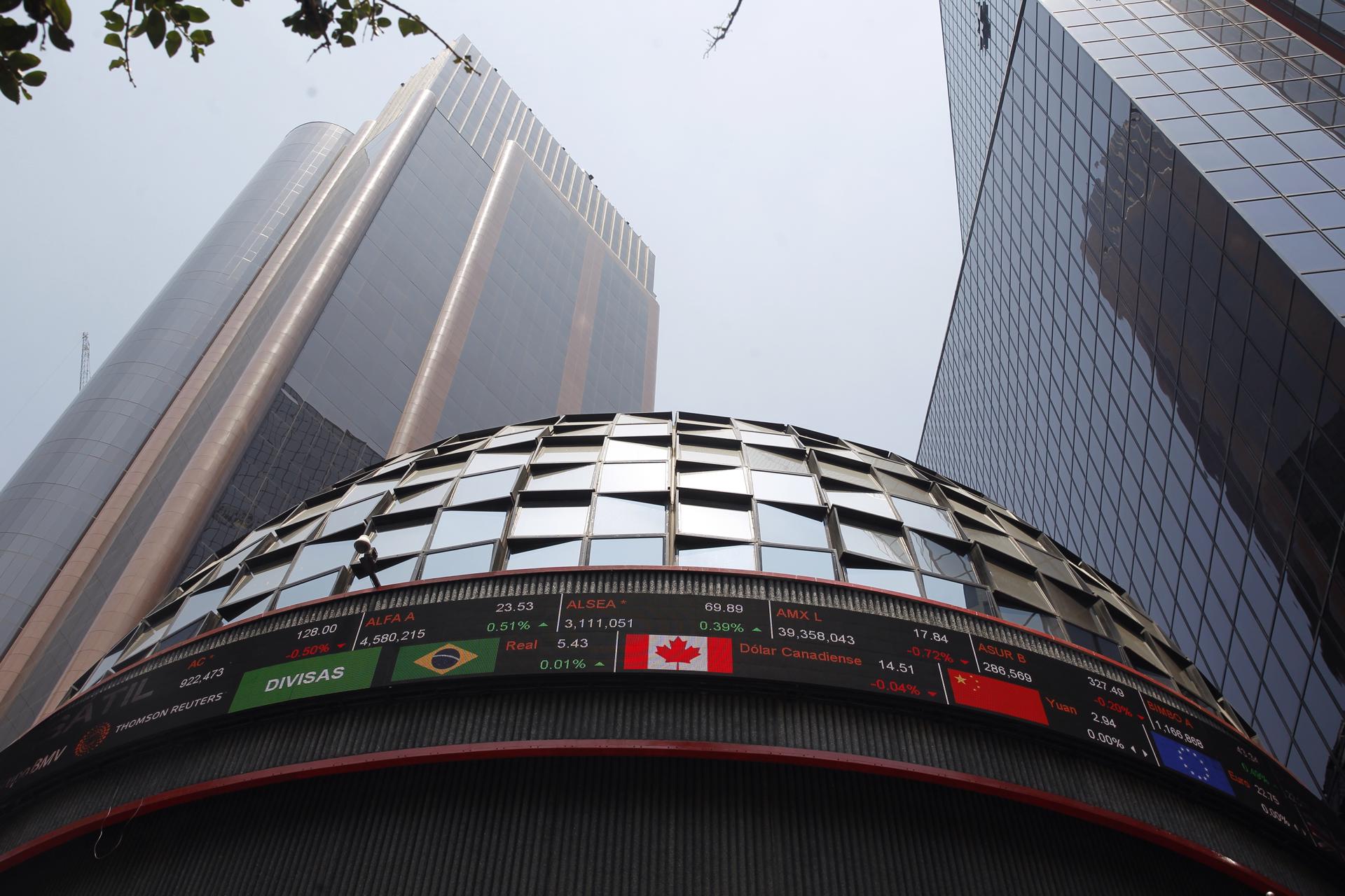 La Bolsa mexicana pierde 0.61 % hasta los 66 mil 337.42 puntos e interrumpe racha positiva