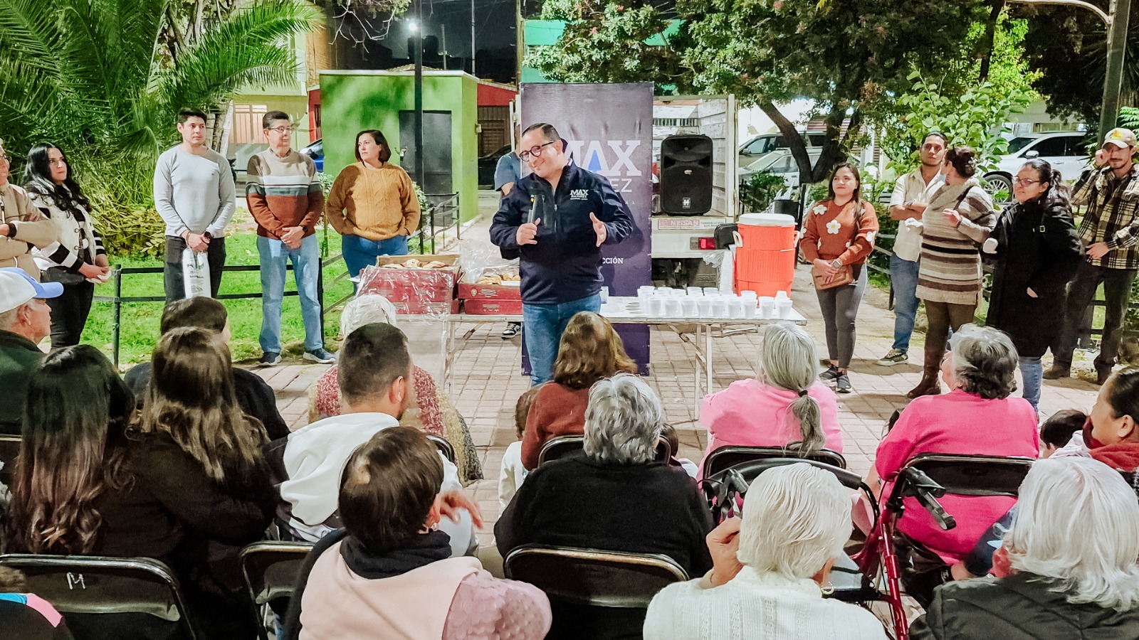 Max Ramírez comparte tradición, cercanía y esperanza en celebraciones de Rosca de Reyes