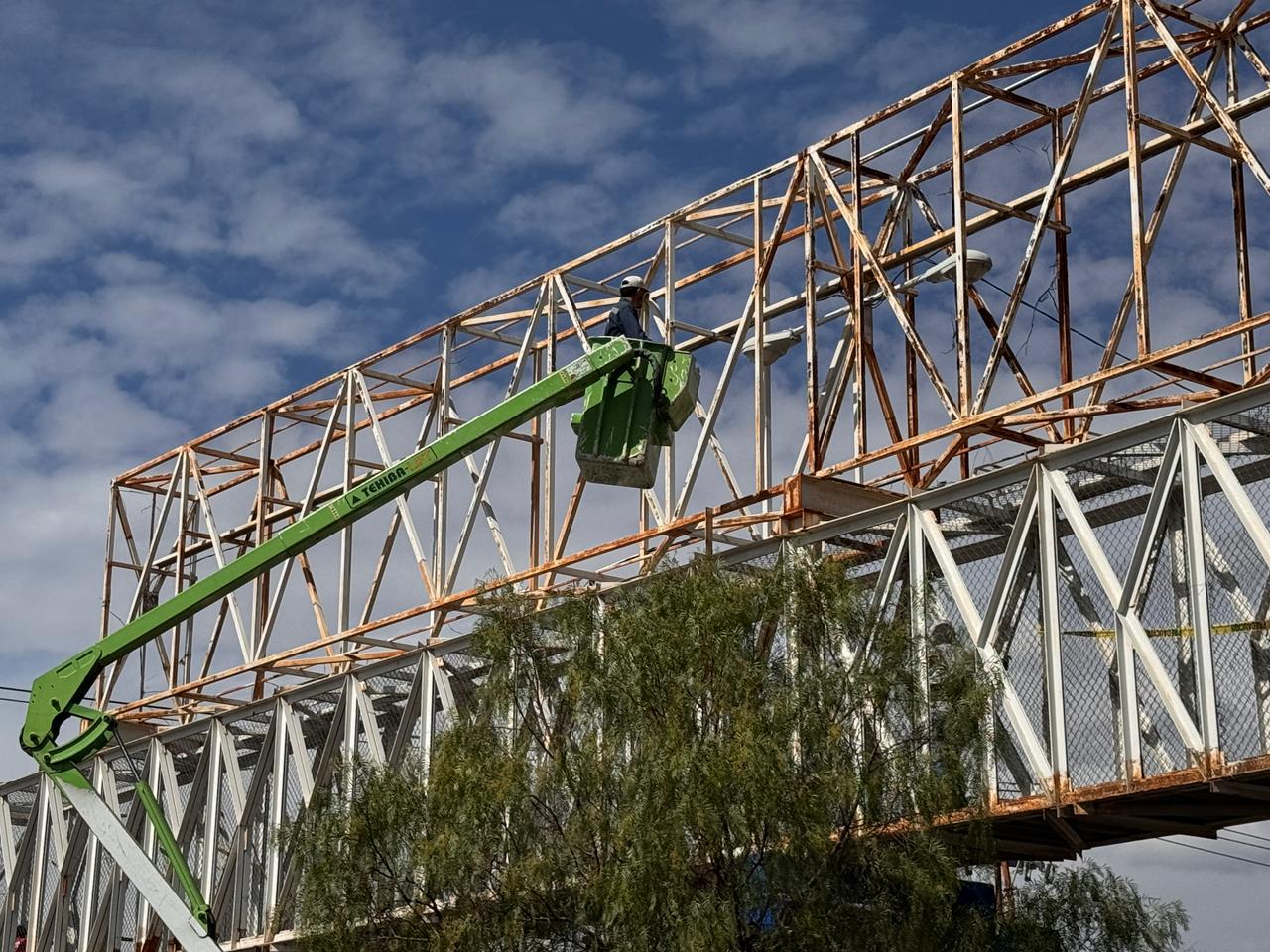 Municipio de Aguascalientes realizará desmontaje de puentes peatonales en Av. Aguascalientes poniente