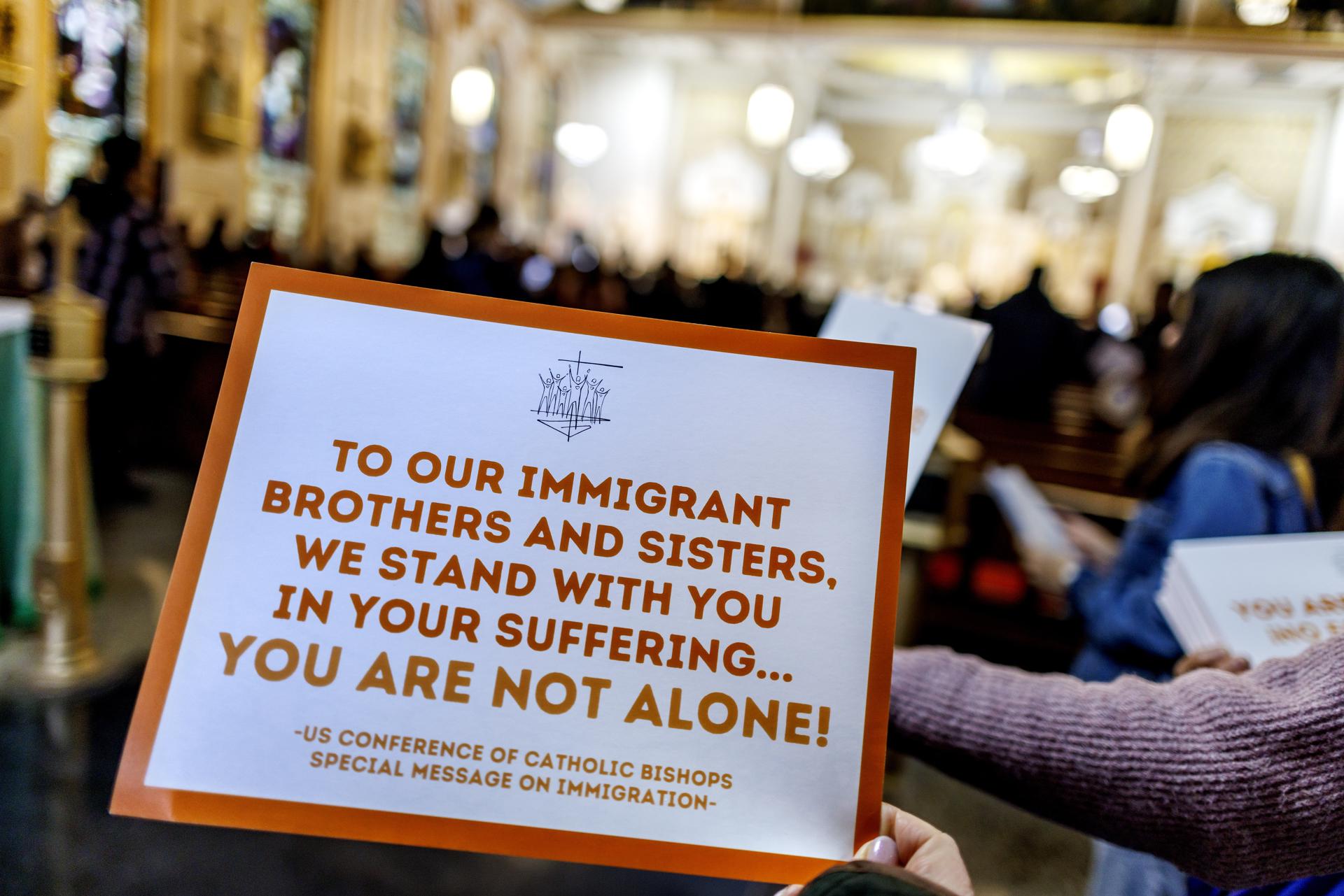 Líderes religiosos alzan la voz en Miami ante la “crueldad” y muertes por ICE en EE.UU.
