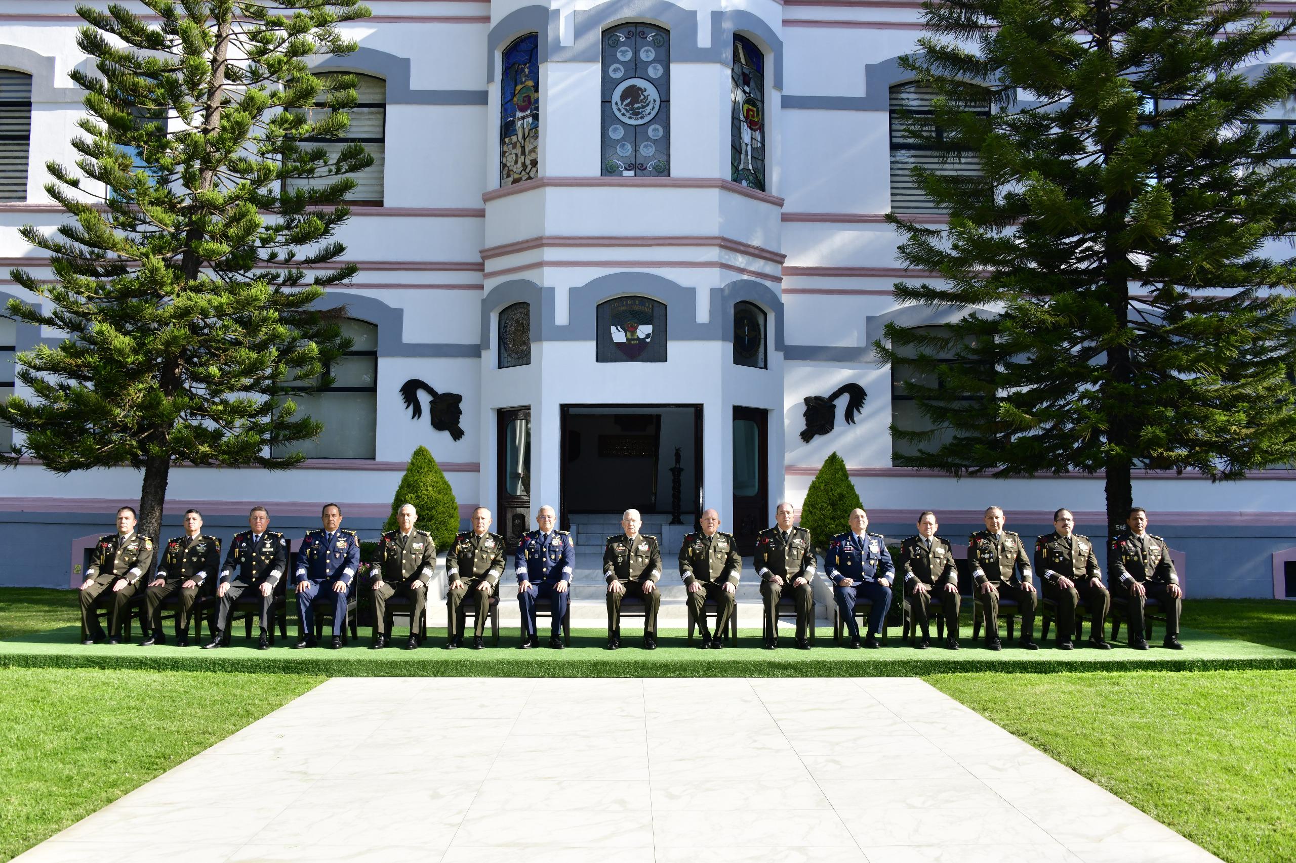 Conmemoran 45 años del Colegio de Defensa Nacional