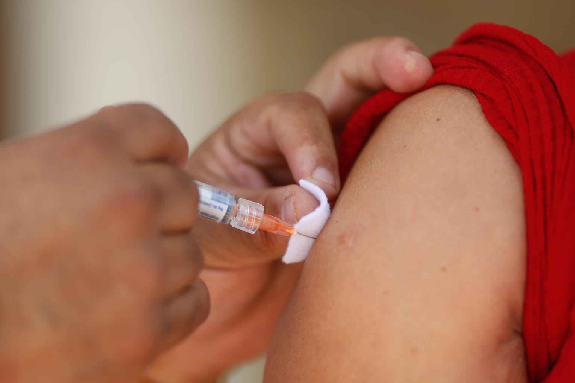 Secretaría de Salud intensifica jornadas de vacunación para frenar el brote de sarampión