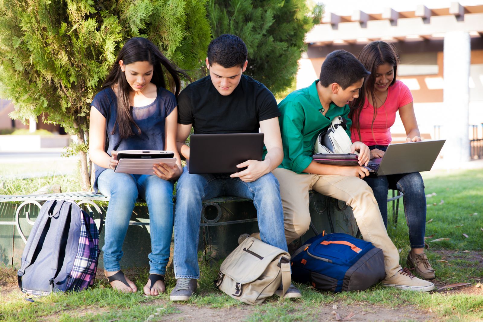 Estudia gratis en Yale, la UNAM y el Tec: disponibles 3 mil becas del 100 por ciento