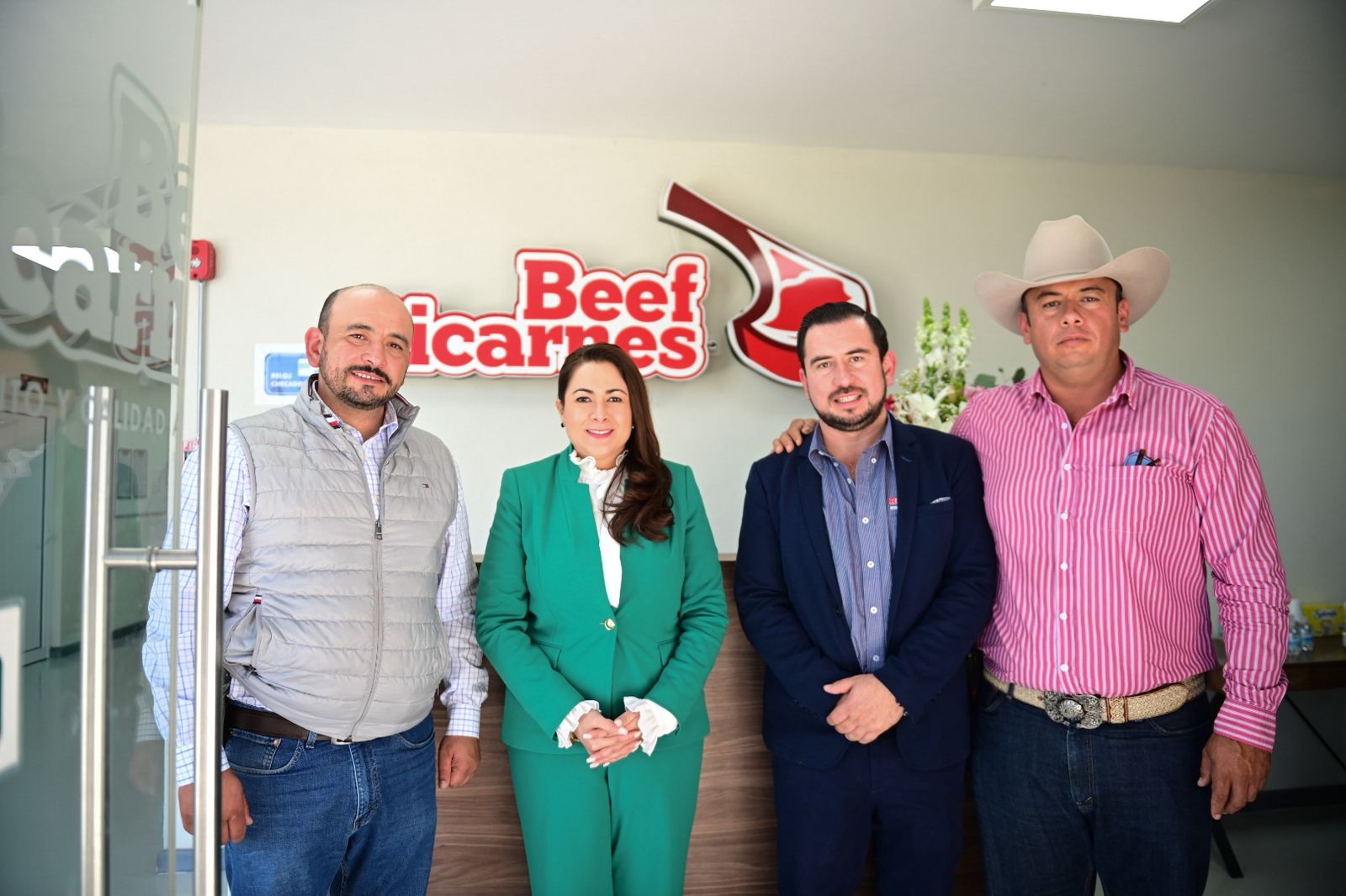 Tere Jiménez fortalece al sector cárnico y respalda a productores de Aguascalientes