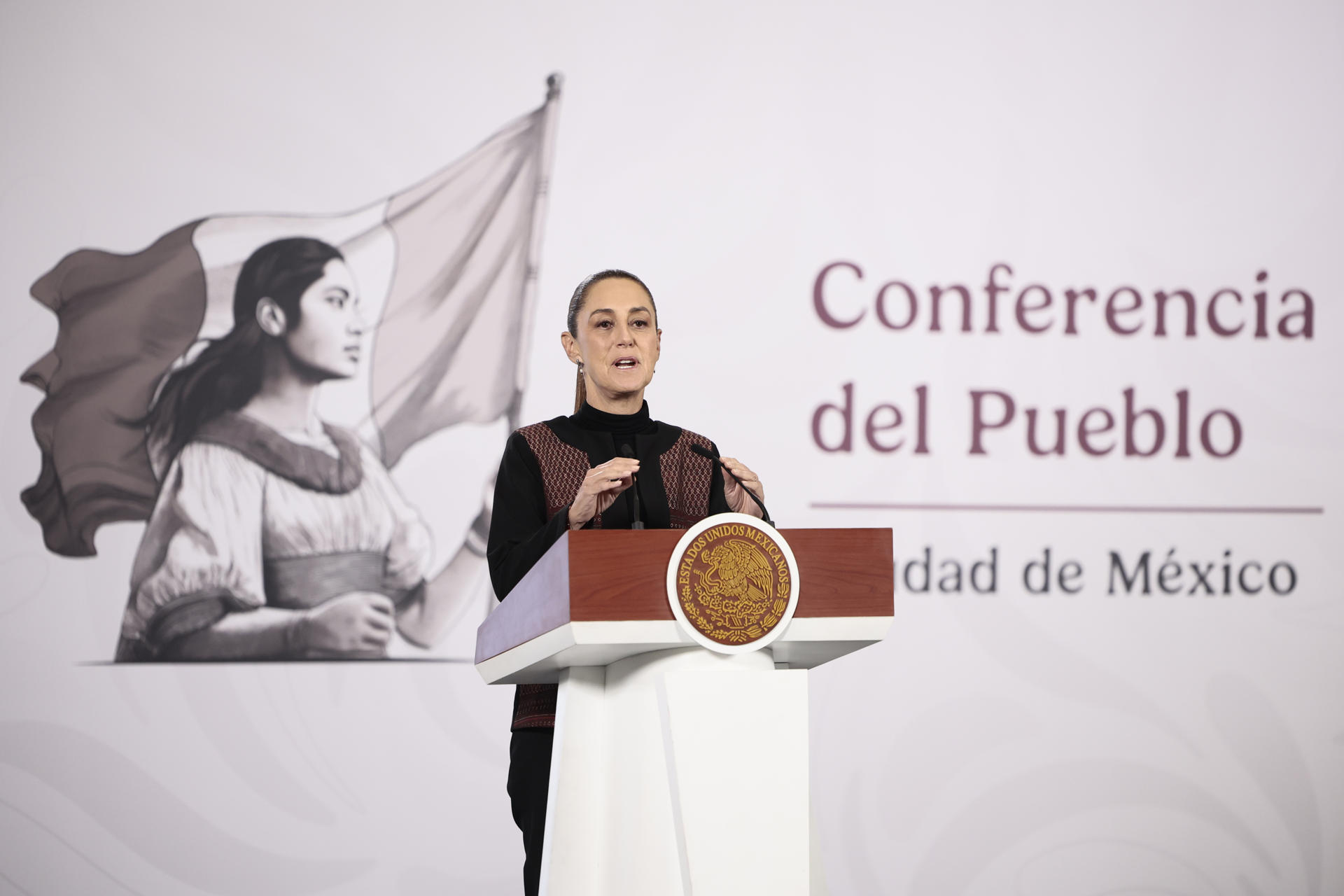 No se quiere regresar a modelo de partido único: Sheinbaum sobre iniciativa de reforma electoral