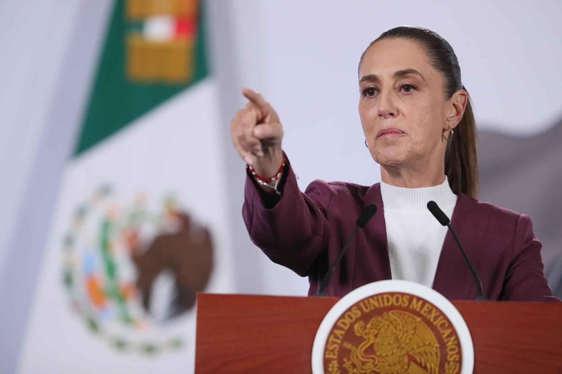 Sheinbaum afirma que EE.UU. debe “explicar” causas del confuso cierre del espacio aéreo en El Paso, Texas