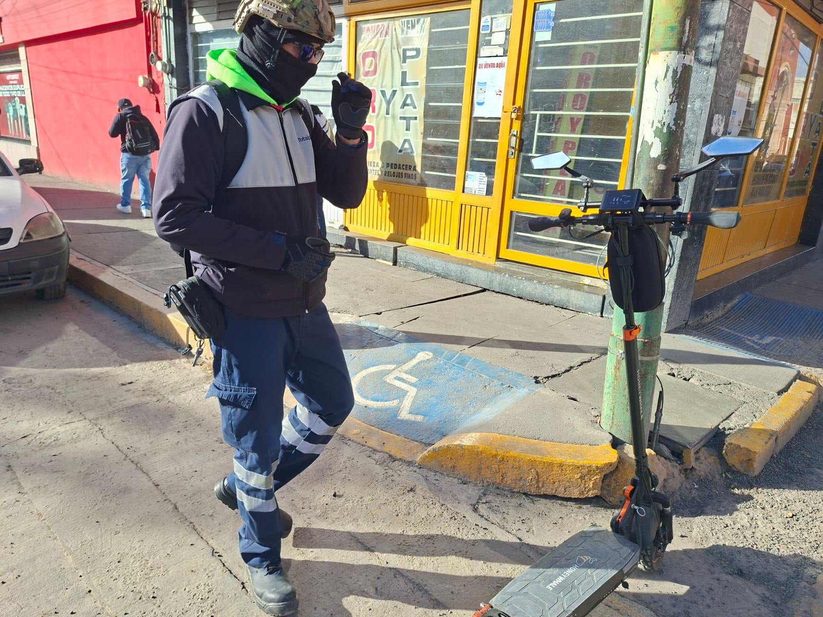 Refuerza policía vial acciones de proximidad con usuarios de patines eléctricos