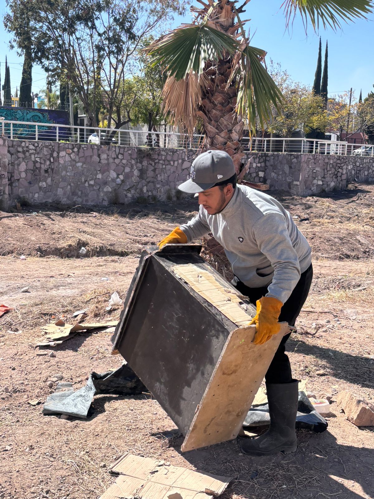 Municipio realiza actividades de limpieza en los arroyos “Los Arellano” y “El Morelos”