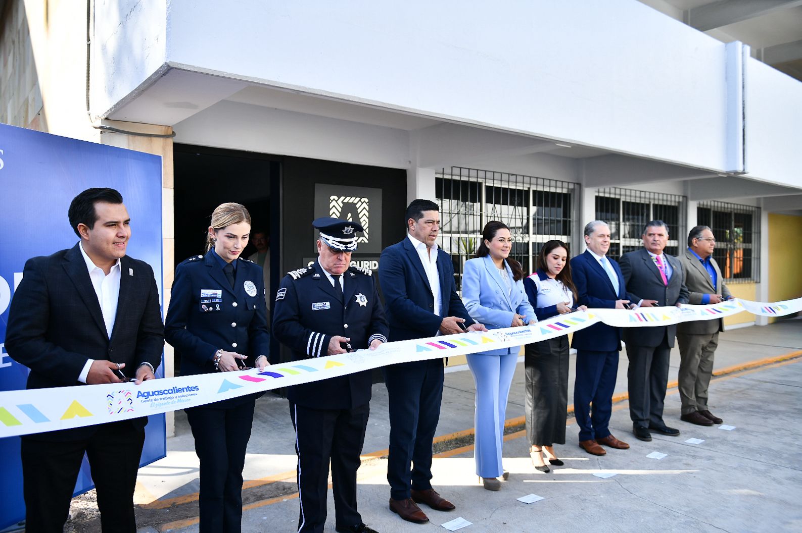 Tere Jiménez inaugura en el CECyTEA Morelos el aula de ciberseguridad más equipada de América Latina