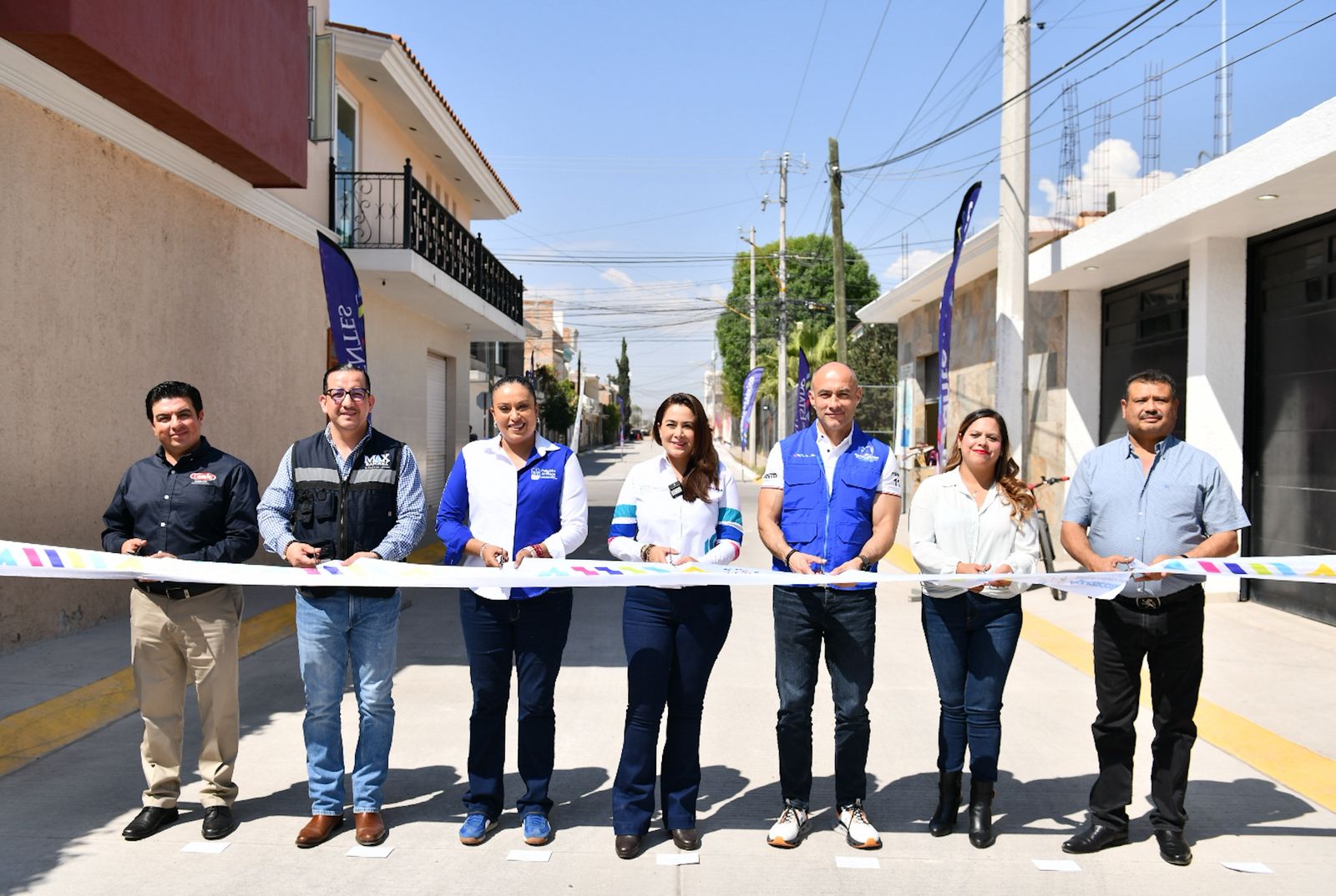 Tere Jiménez entrega nuevas calles con concreto hidráulico en Pabellón de Arteaga