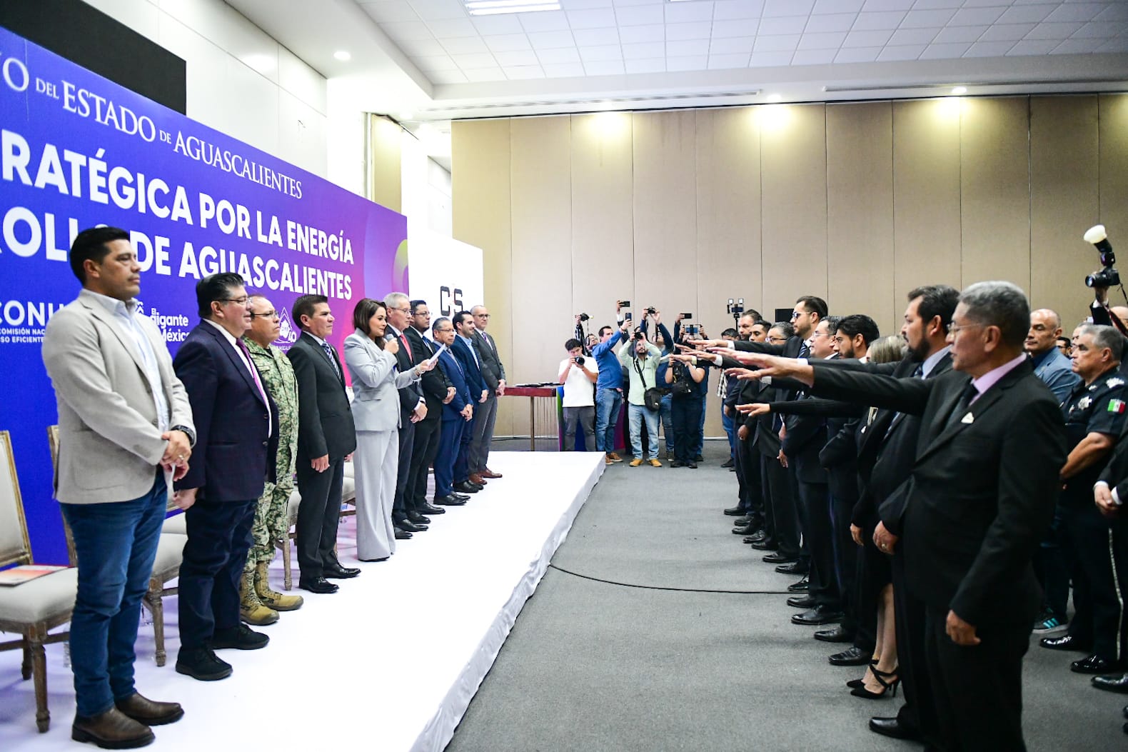 Tere Jiménez impulsa alianza para fortalecer la eficiencia energética en Aguascalientes