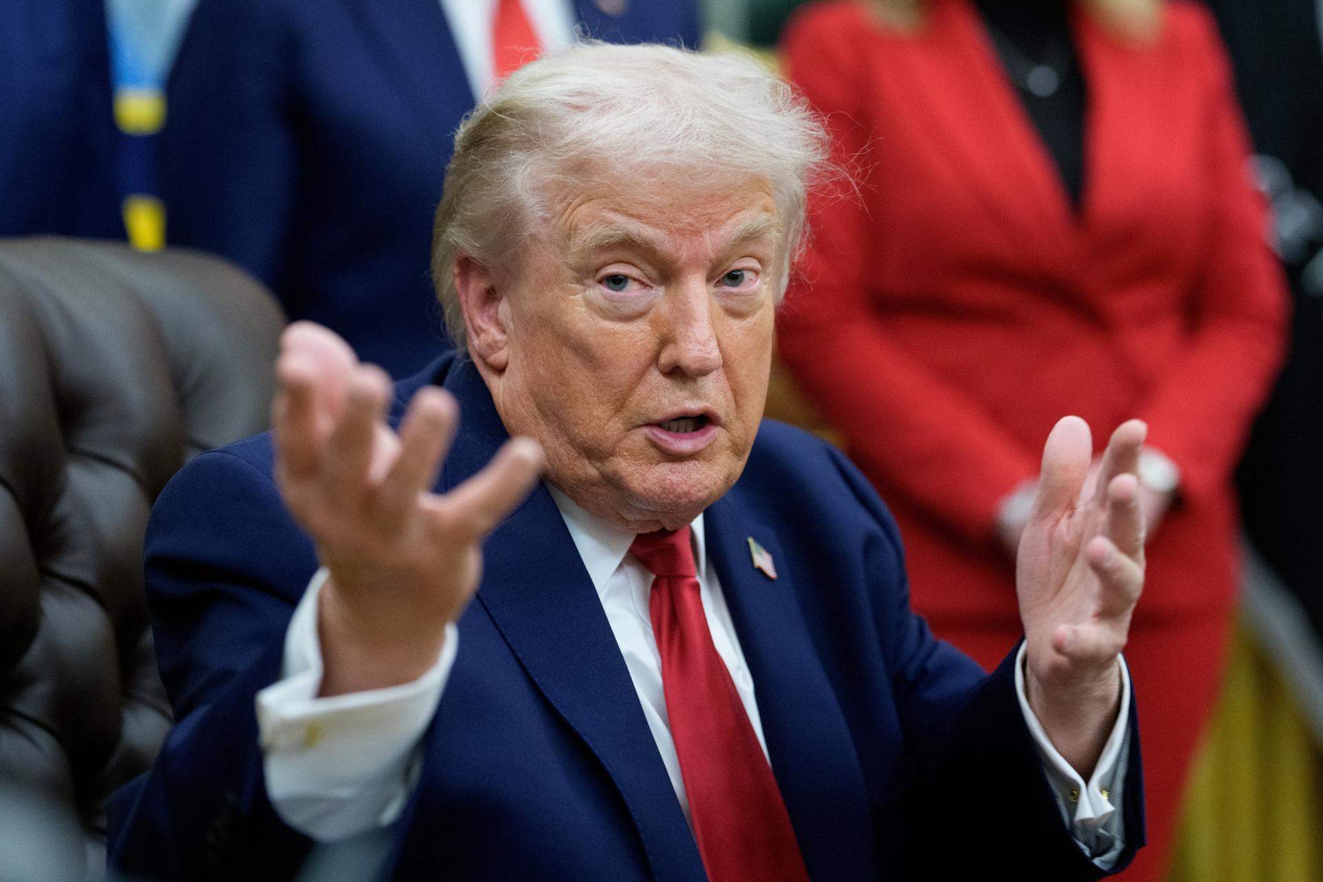Trump afirma que EE.UU. desconocía que Israel atacaría un campo de gas en Irán