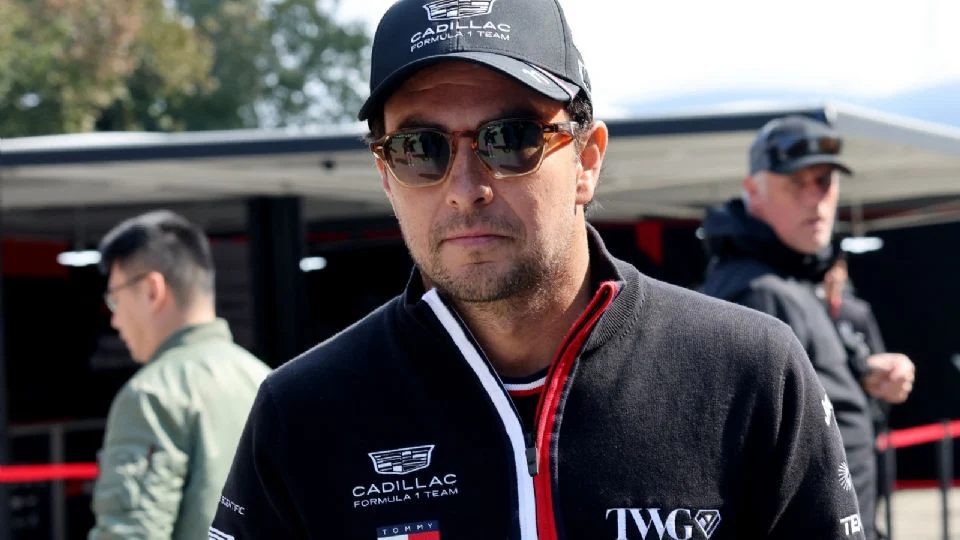 Checo Pérez saldrá último en la carrera sprint del GP de China tras una falla en la bomba de combustible: “Es muy frustrante”
