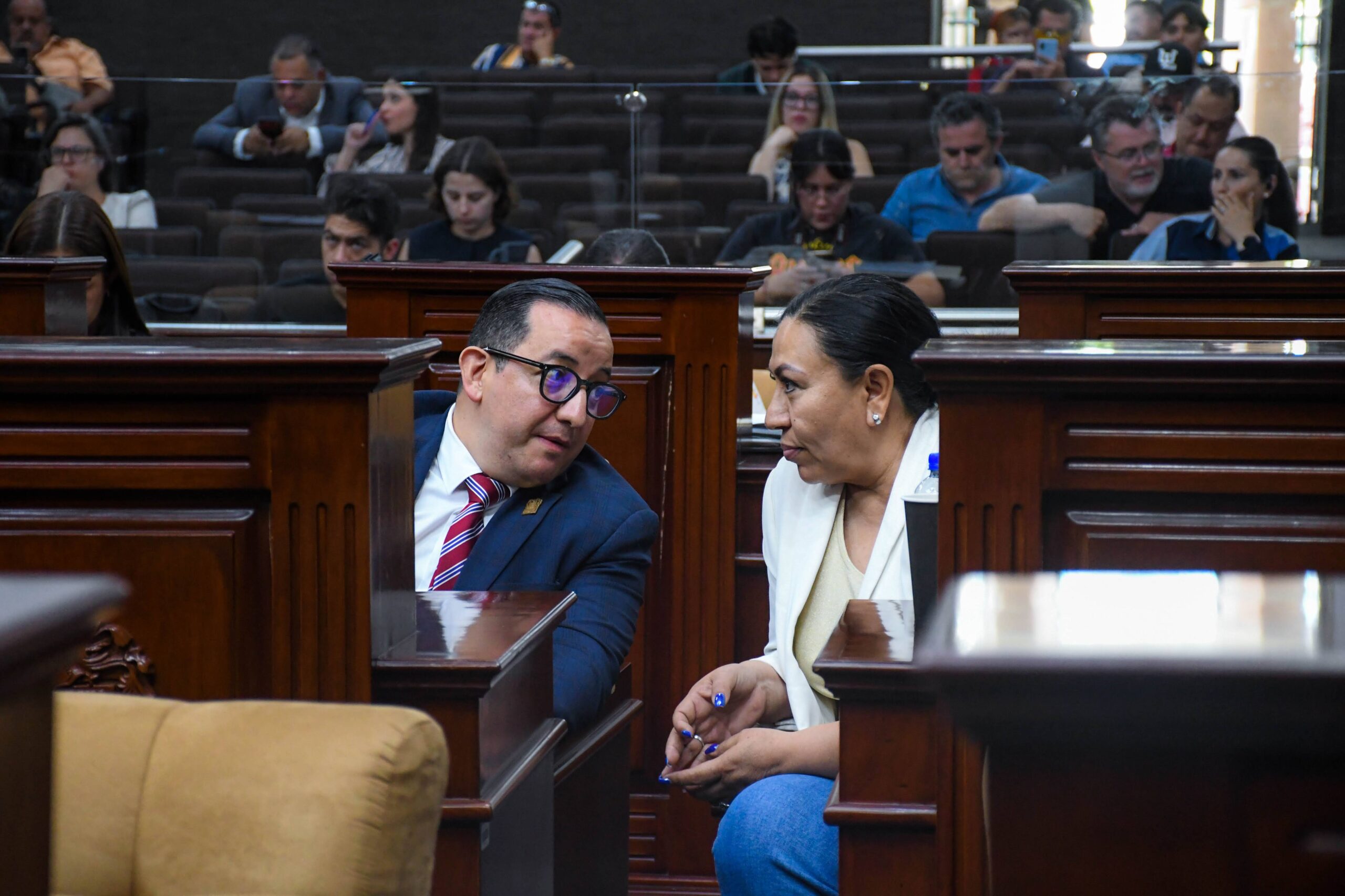 Avala Congreso de Aguascalientes descuento del 50% en transporte público para mujeres embarazadas