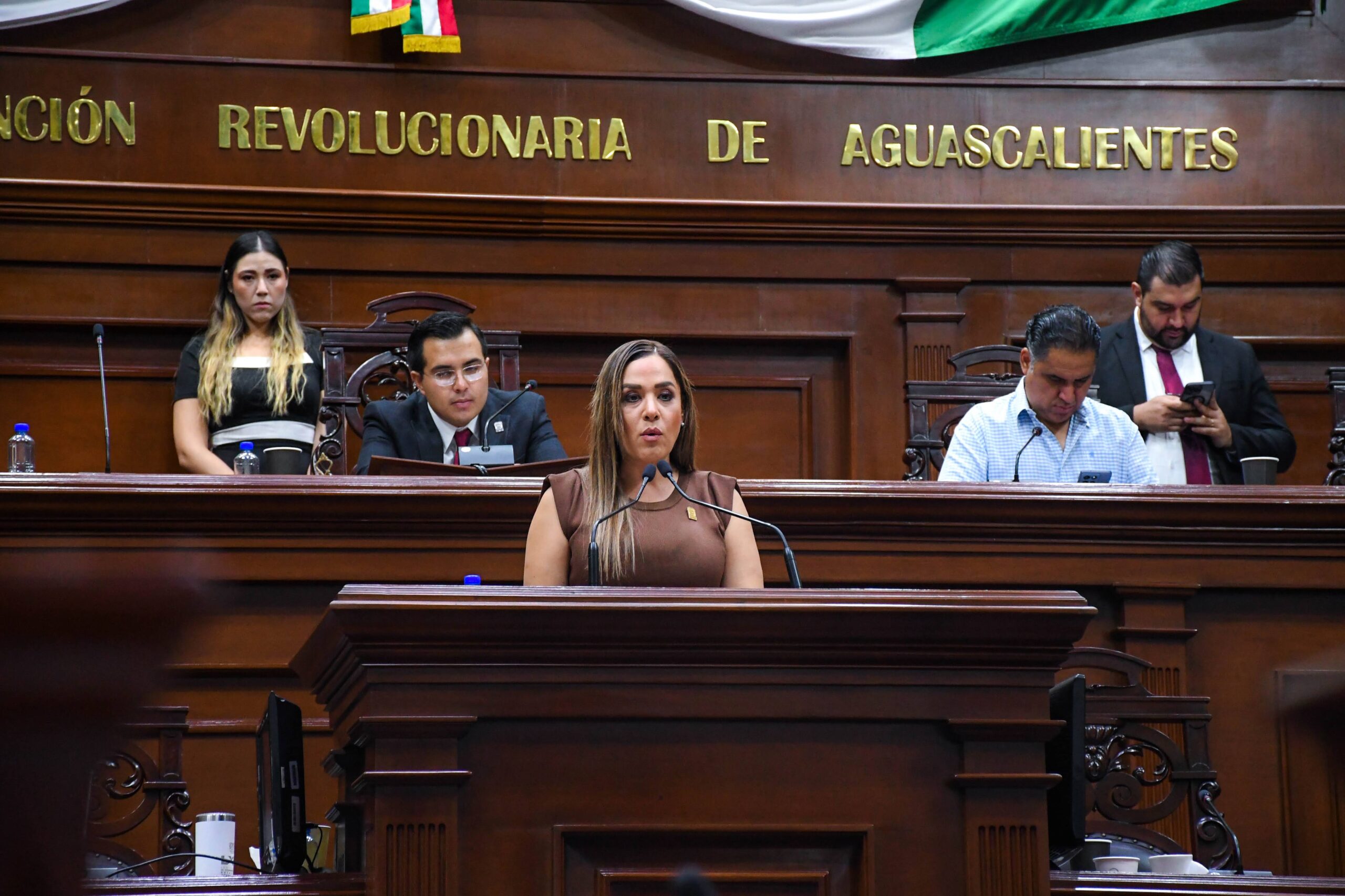 Por unanimidad, el Congreso de Aguascalientes aprueba minuta constitucional para expedir la Ley General en Materia de Feminicidio