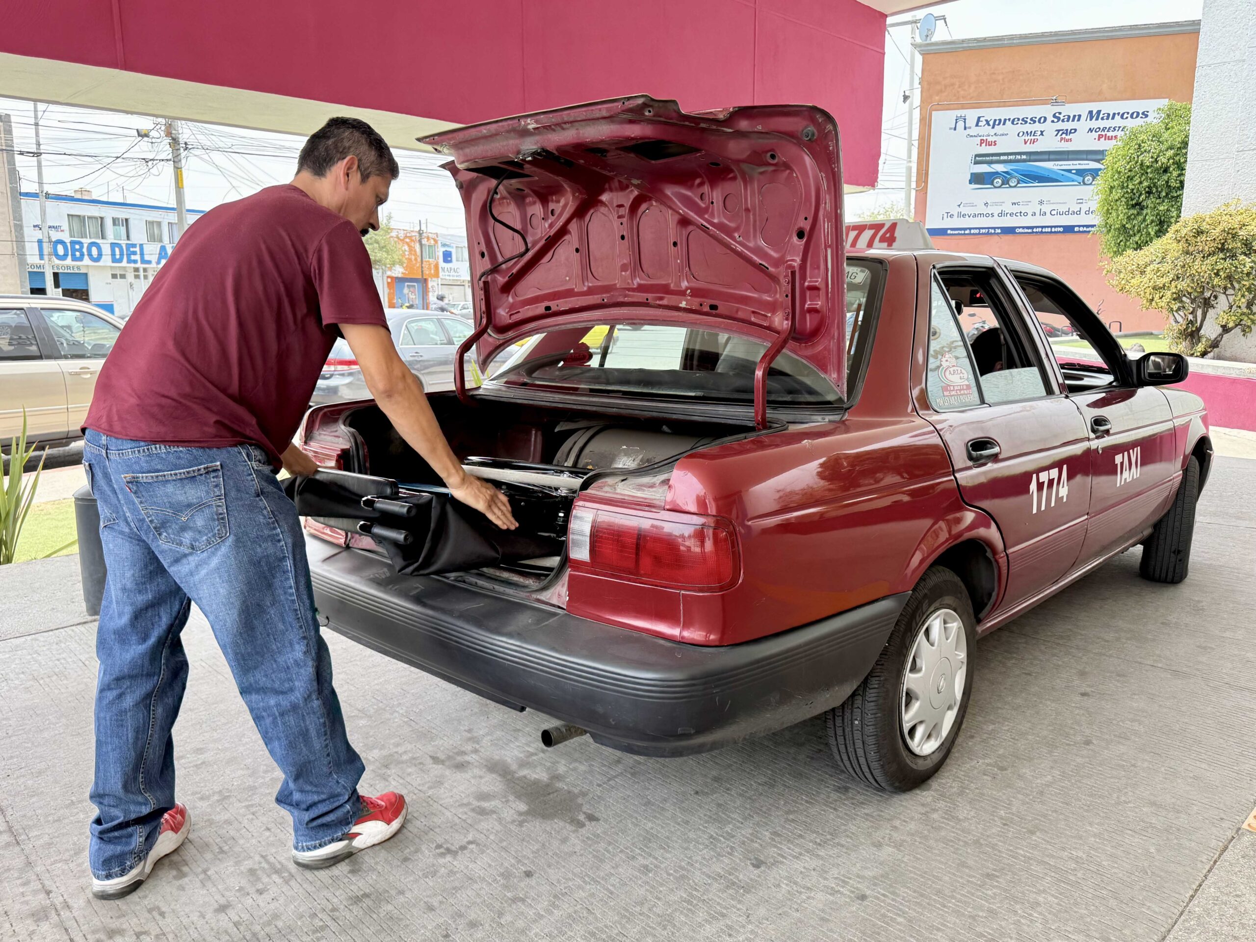 Taxista solidario: Traslados gratuitos a adultos mayores, personas con discapacidad y grupos vulnerables