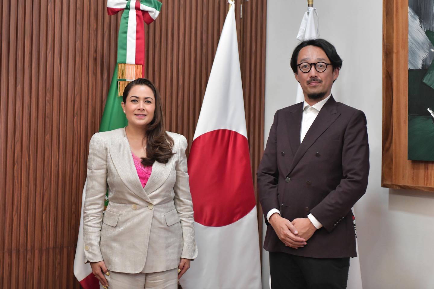 Tere Jiménez se reúne con Chiaki Kobayashi, director general de la oficina de Jica en México