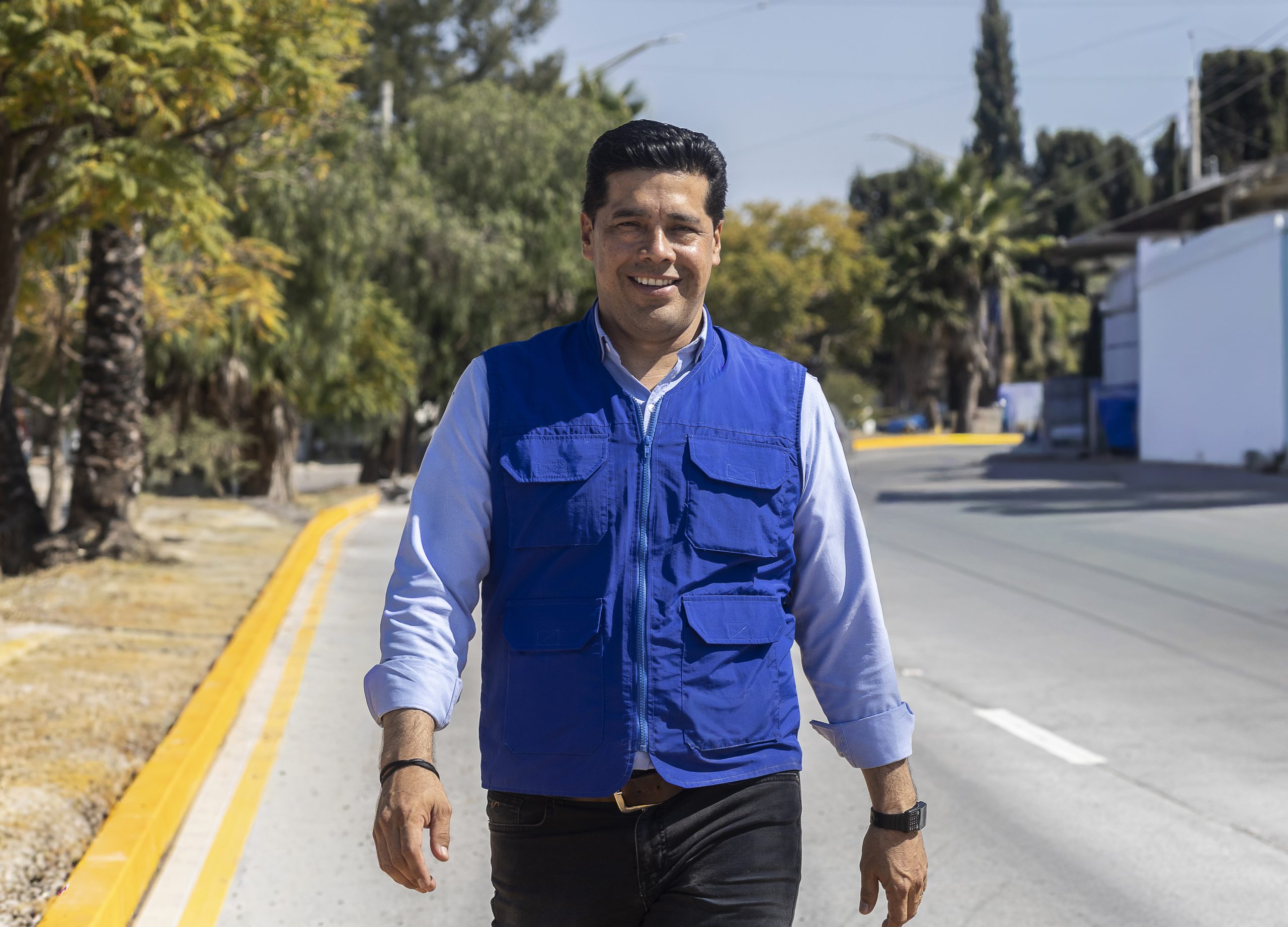 Continúa Leo Montañez con labores de bacheo en diversos puntos de la ciudad