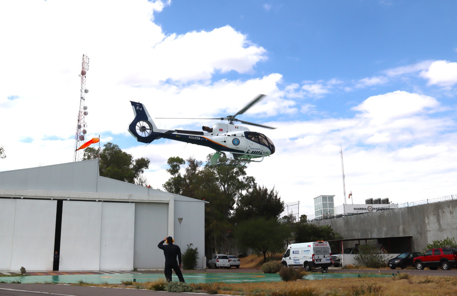 Con traslado aeromédico, helicoptero Fuerza 1 salva la vida de bebé