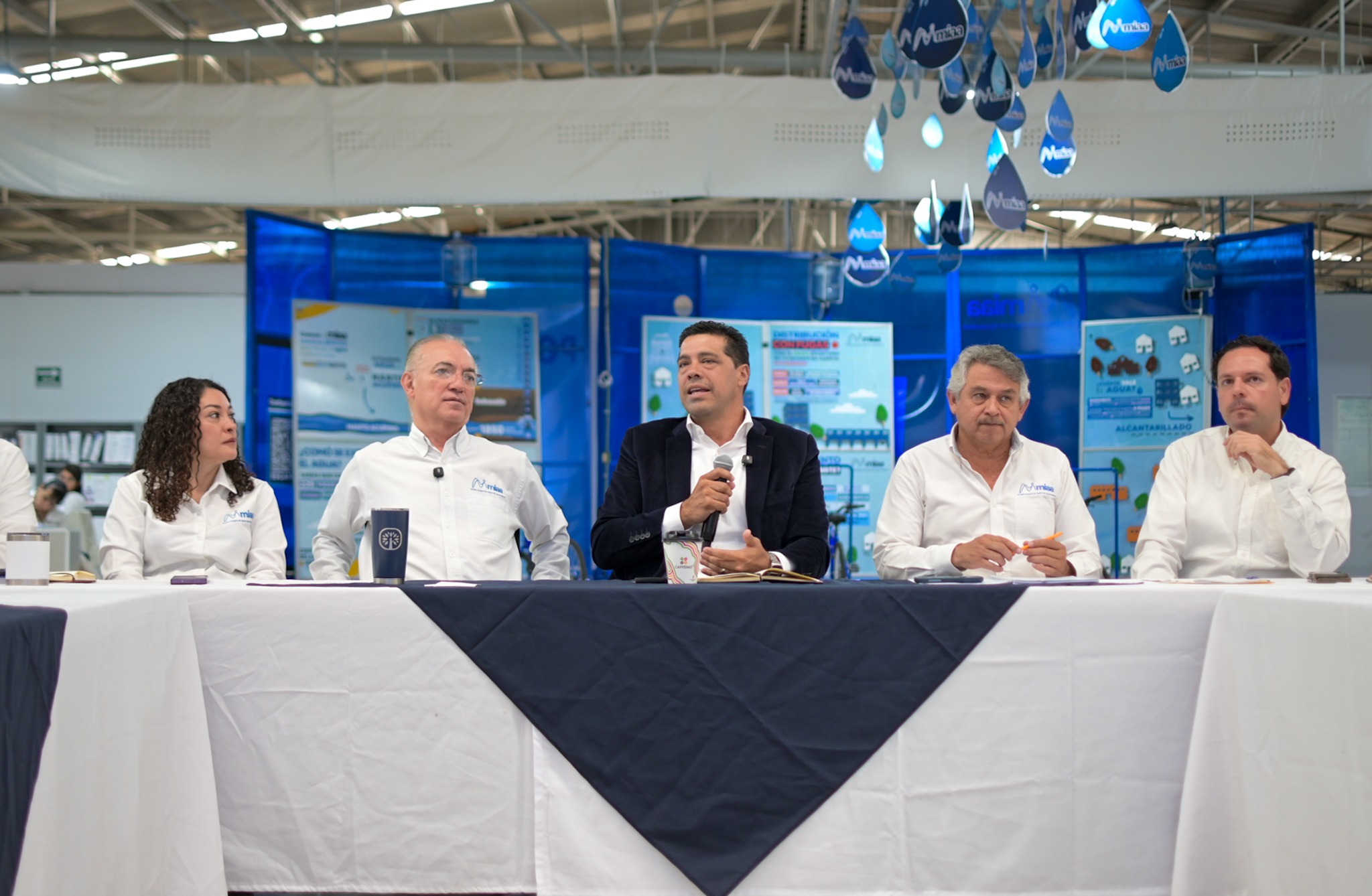 Trabajamos todos los días para mejorar el servicio del agua en Aguascalientes: Leo Montañez