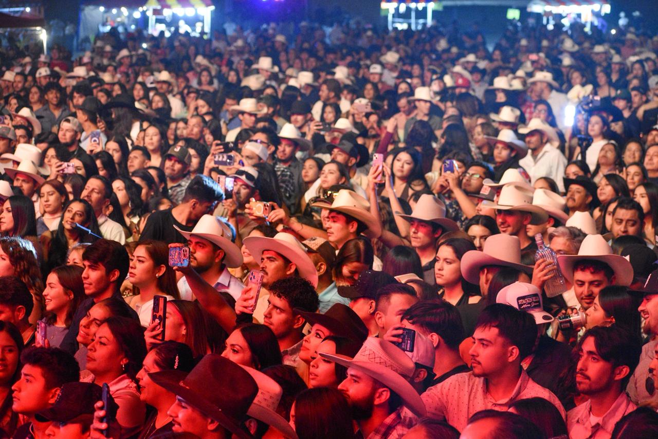 Edwin Luna y La Trakalosa de Monterrey en el Calvis Fest 2026