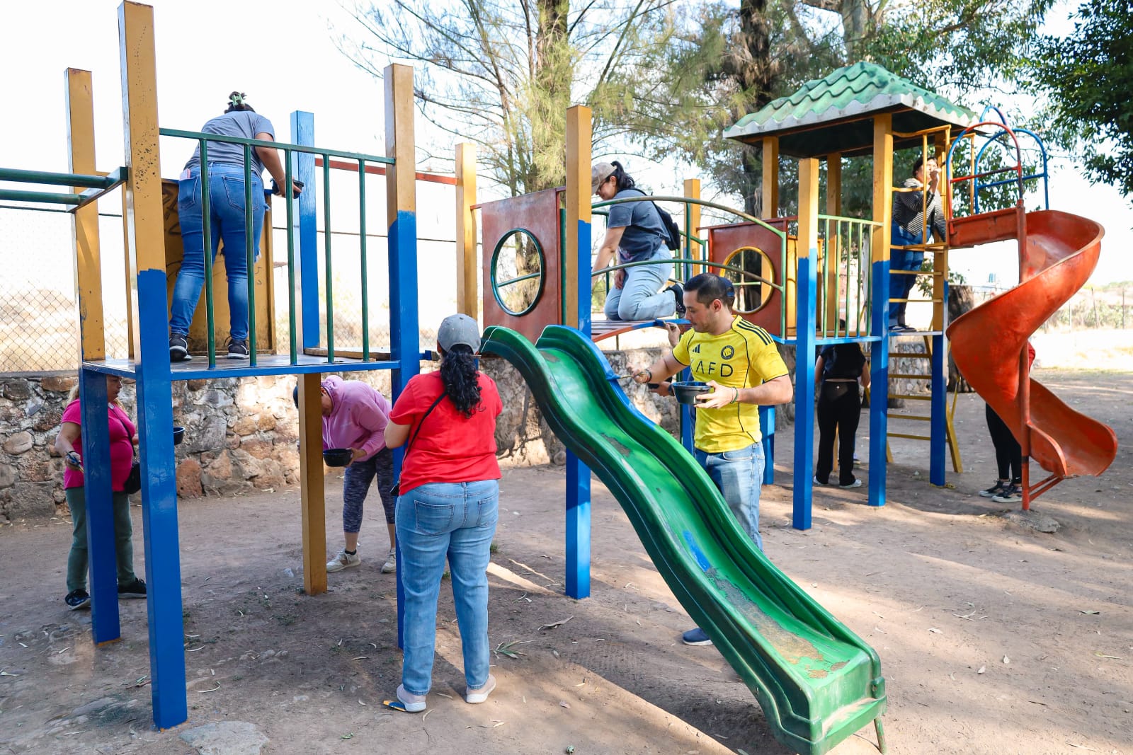 Llevan el ‘Sábado en tu Comunidad’ a parque infantil de Calvillo