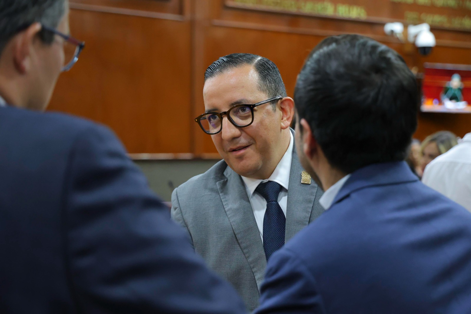 Busca Max fortalecer la prevención de la violencia en escuelas