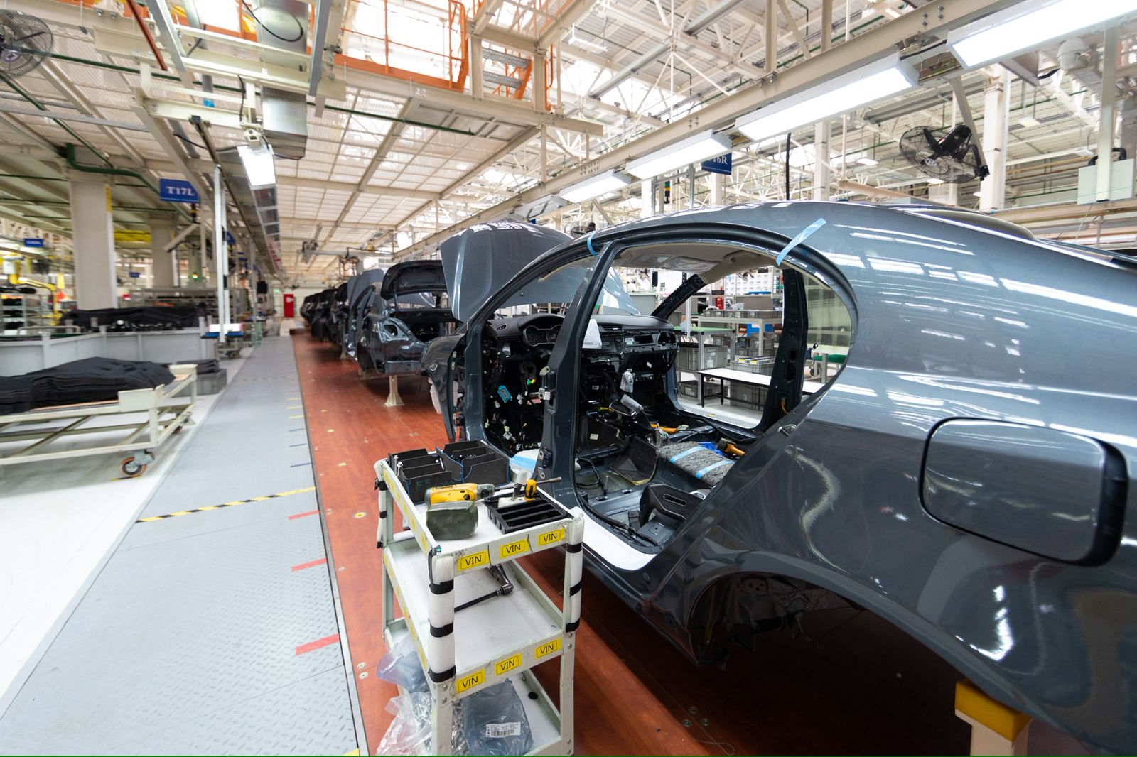 Pequeñas empresas locales podrán convertirse en proveedoras de la industria automotriz