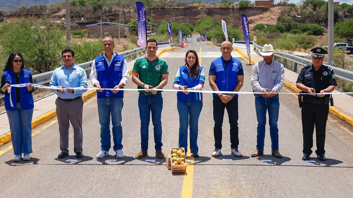 Intensa gira de trabajo de Tere Jiménez por Calvillo