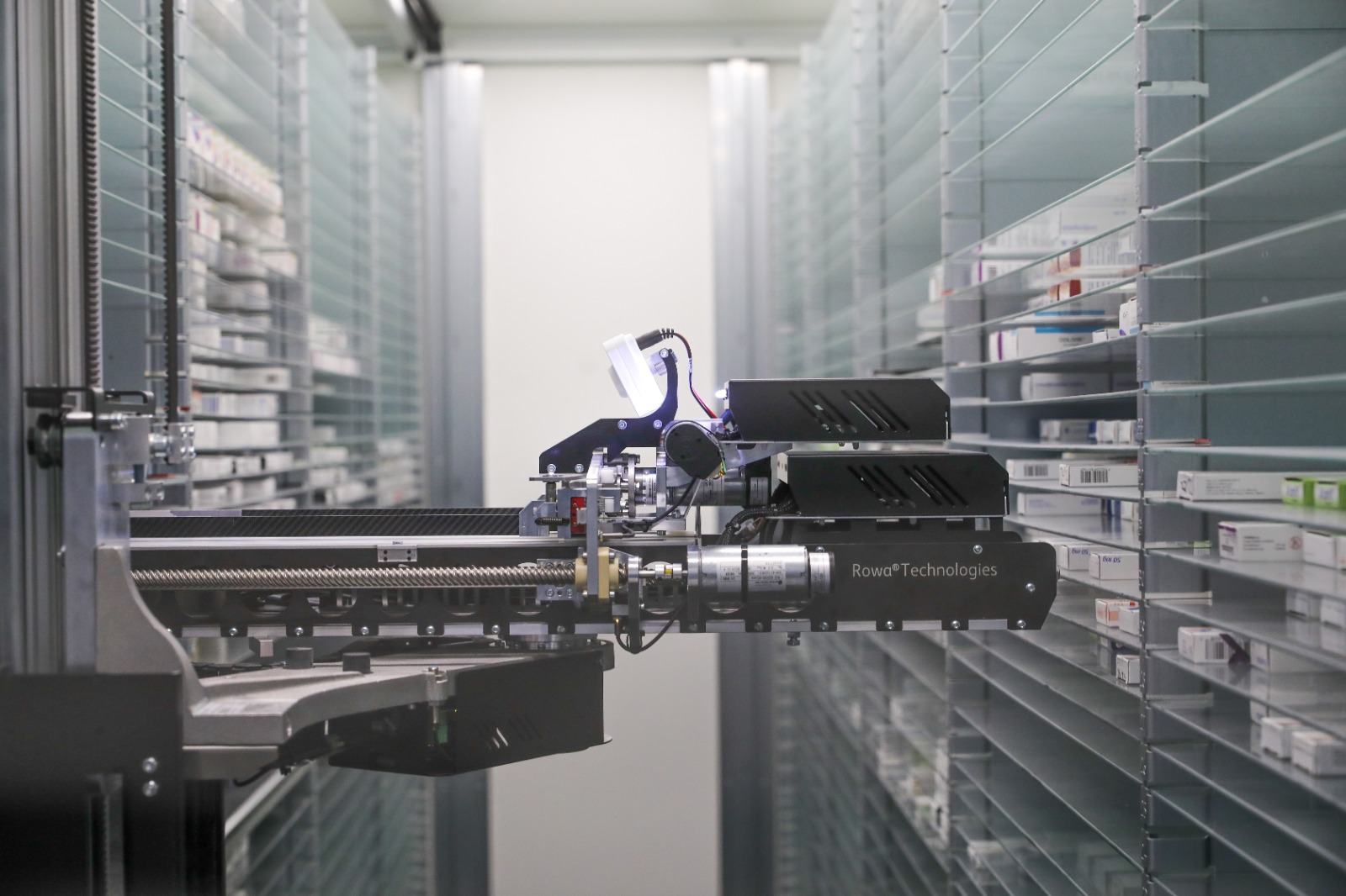 Robots inteligentes modernizan la atención médica y mejoran la distribución de medicamentos en Aguascalientes