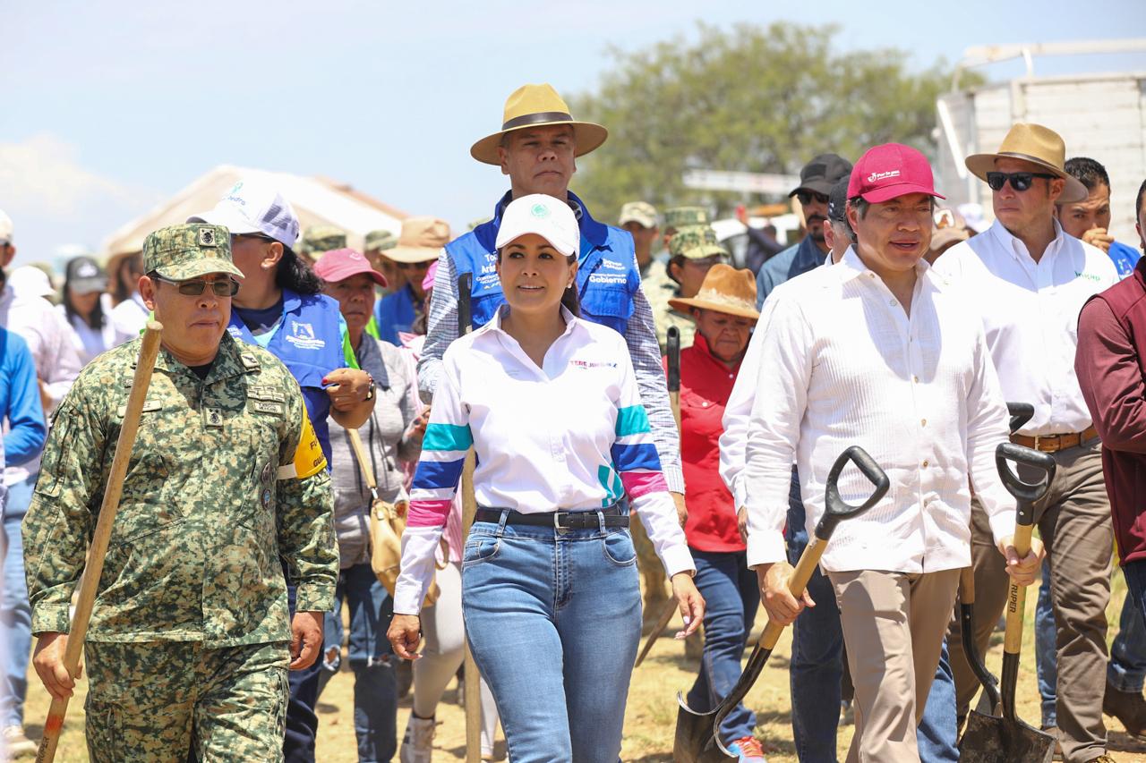 Tere Jiménez encabeza Jornada Nacional de Reforestación en Aguascalientes